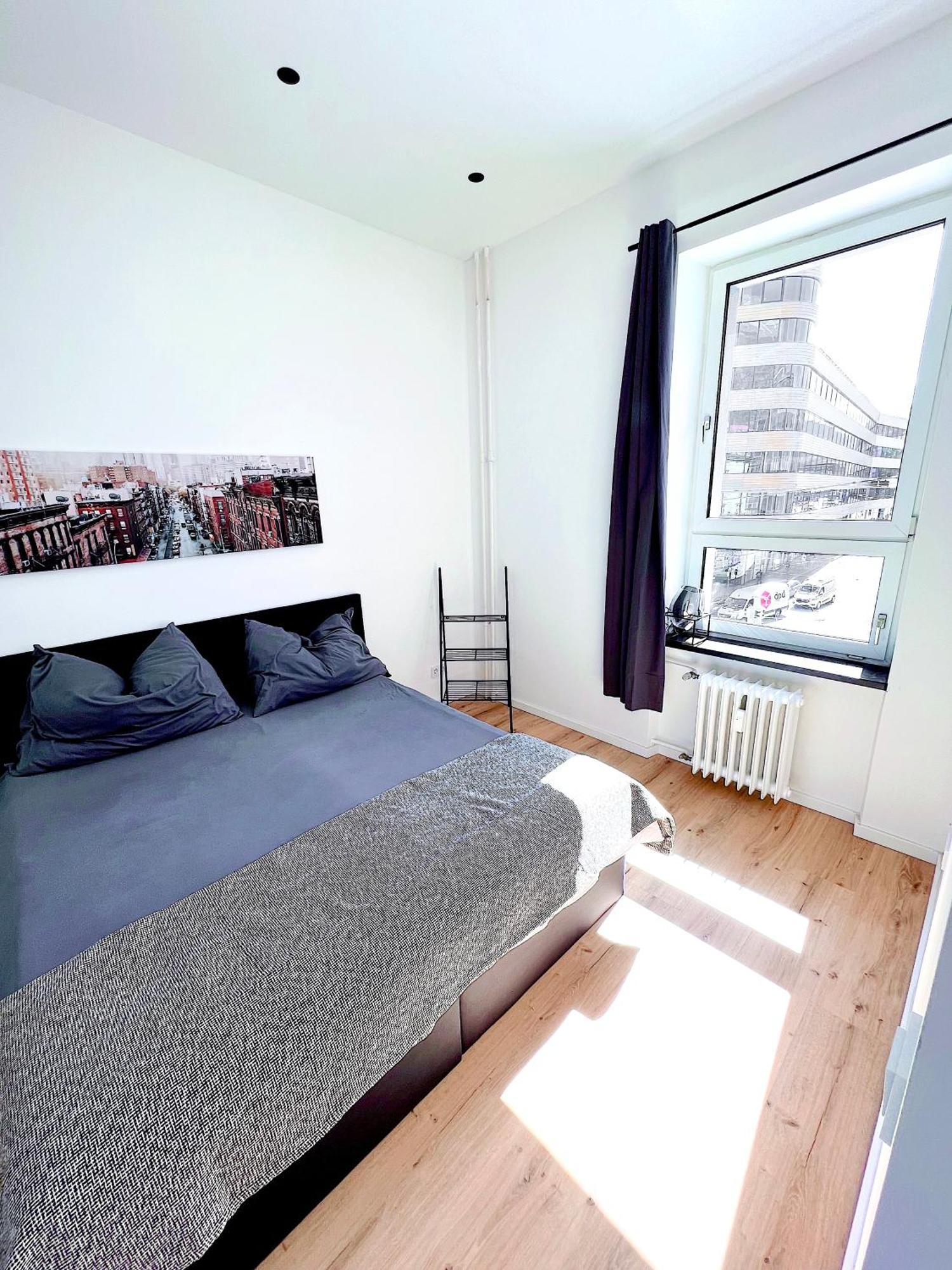 Inner City Design Loft Apartment *
