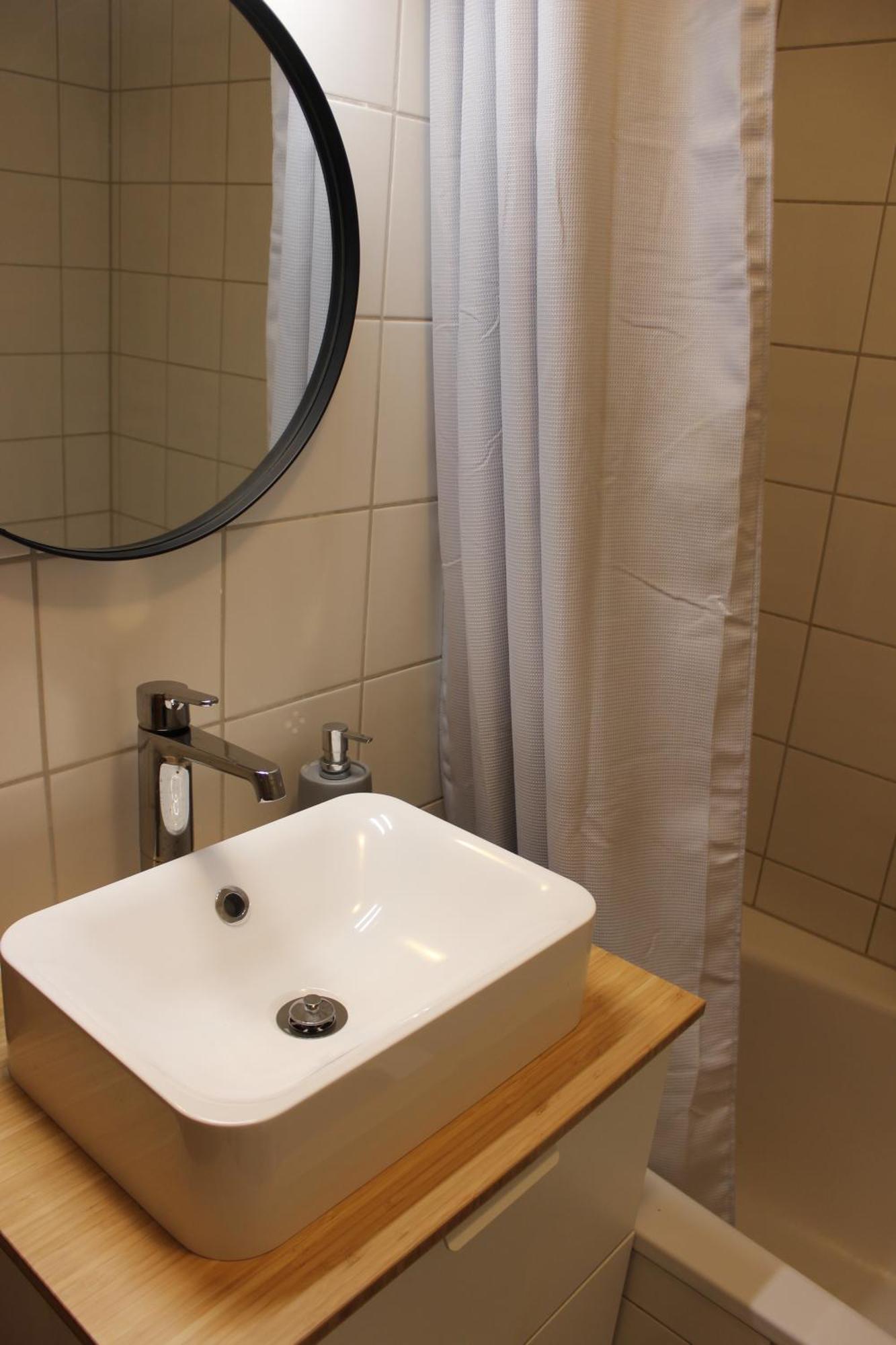 Apartment Center Golden Roof 5 *