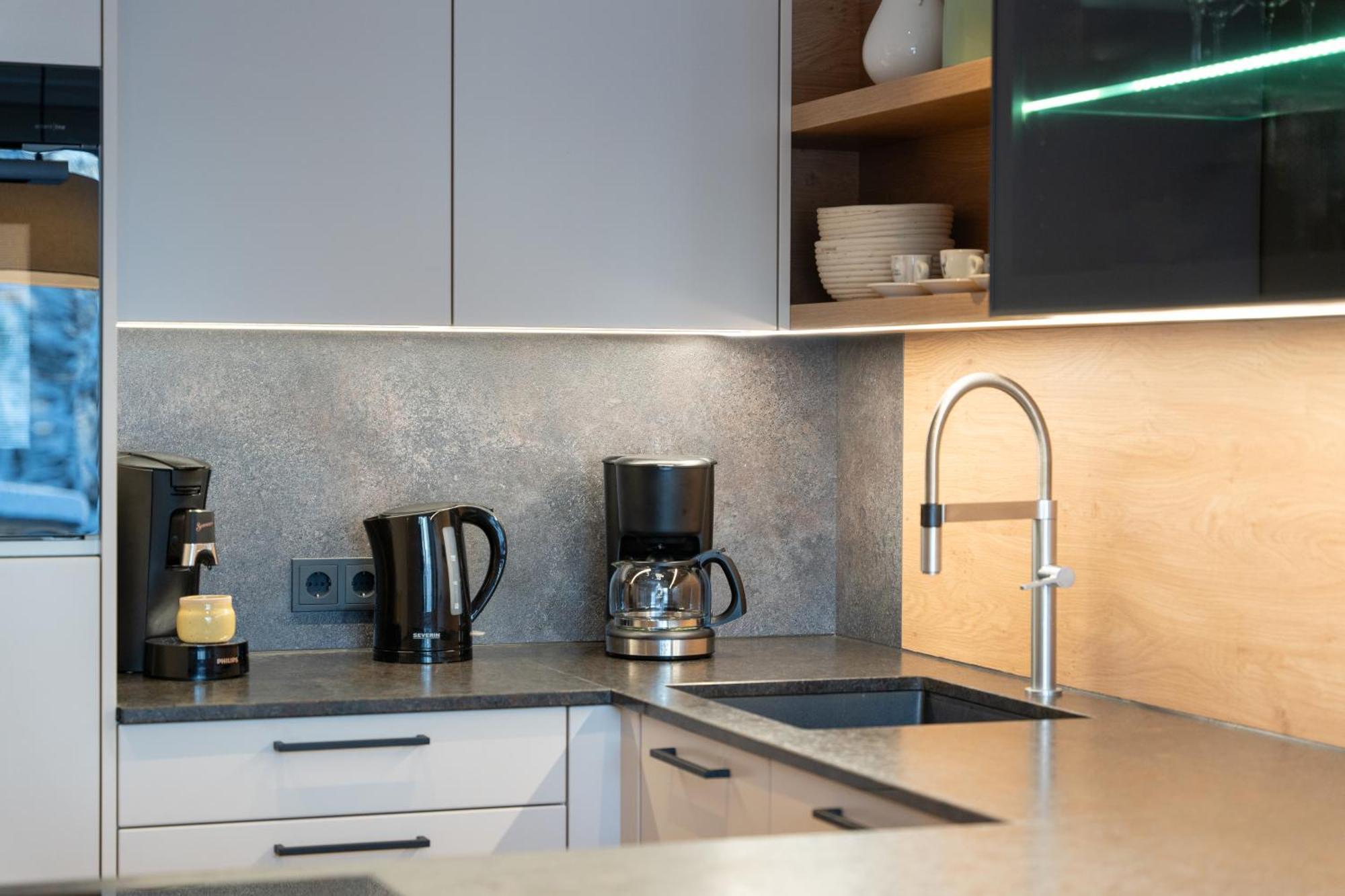 Sun Apartment