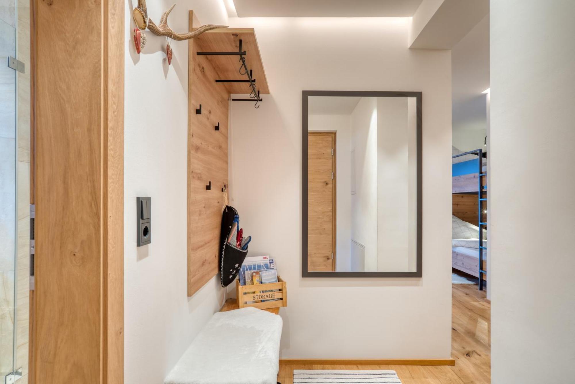 Sun Apartment *