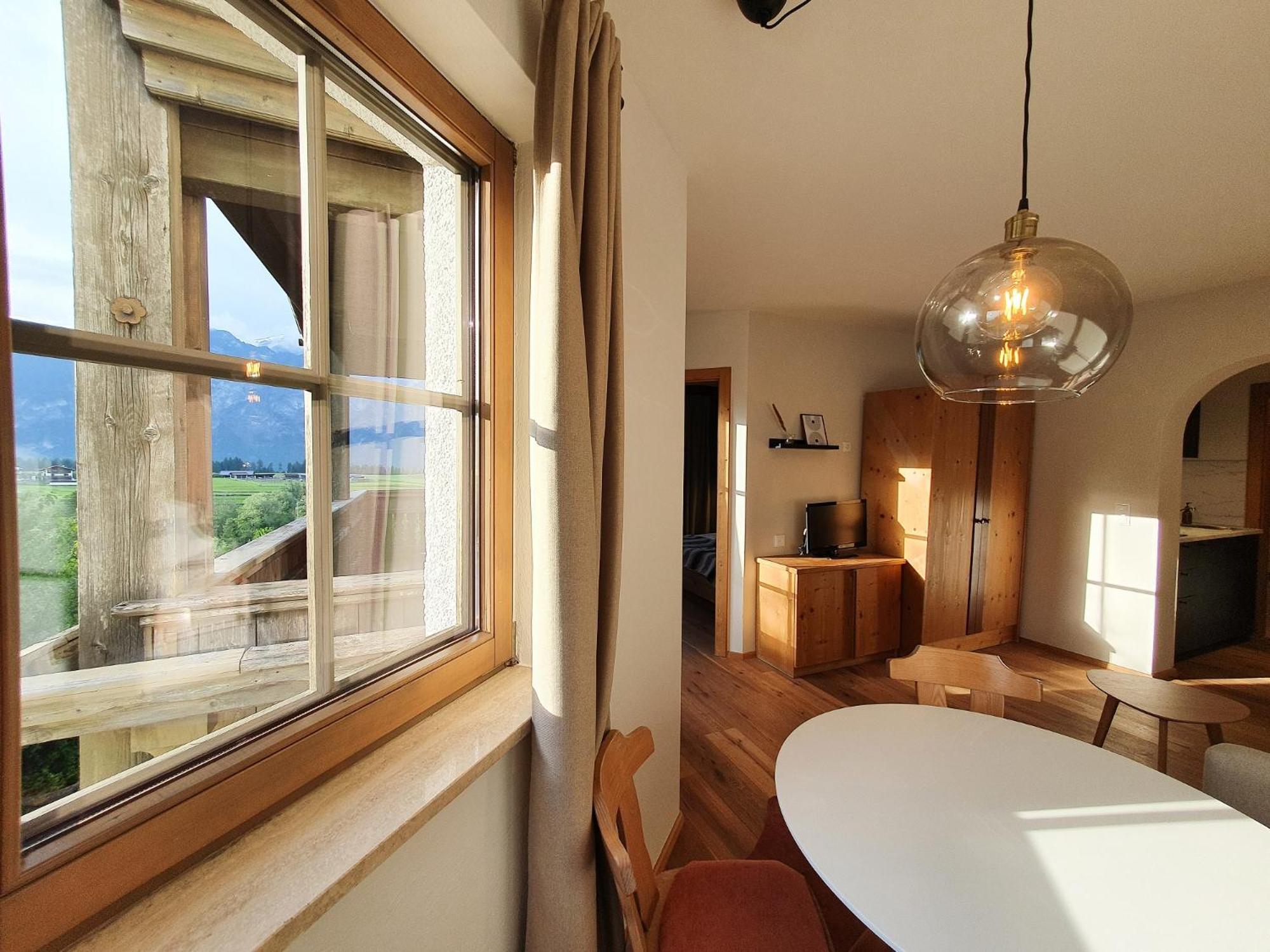 Alpenflair Mit Balkon - Inkl Parkplatz #4