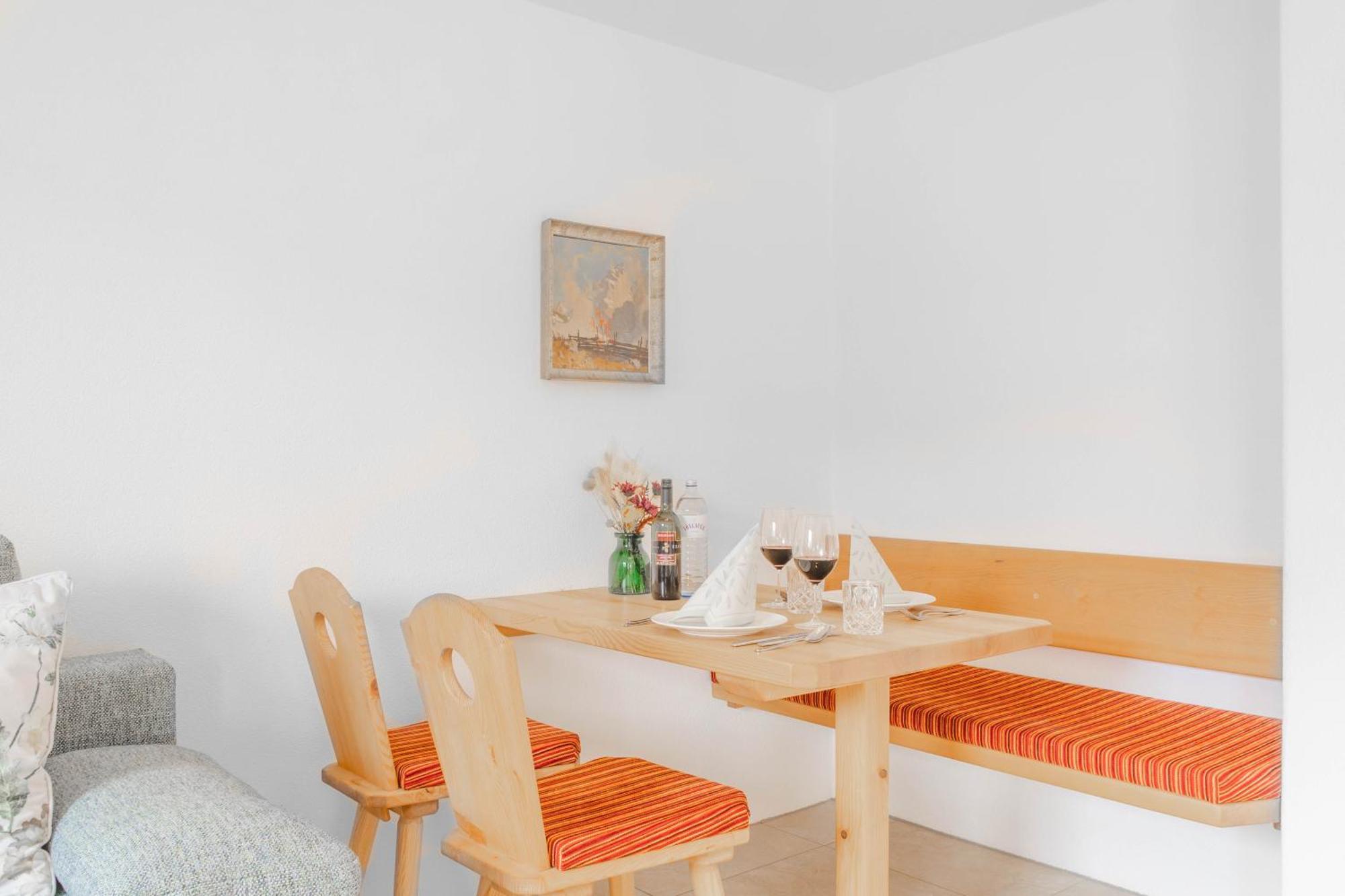 Plainer Apartment *