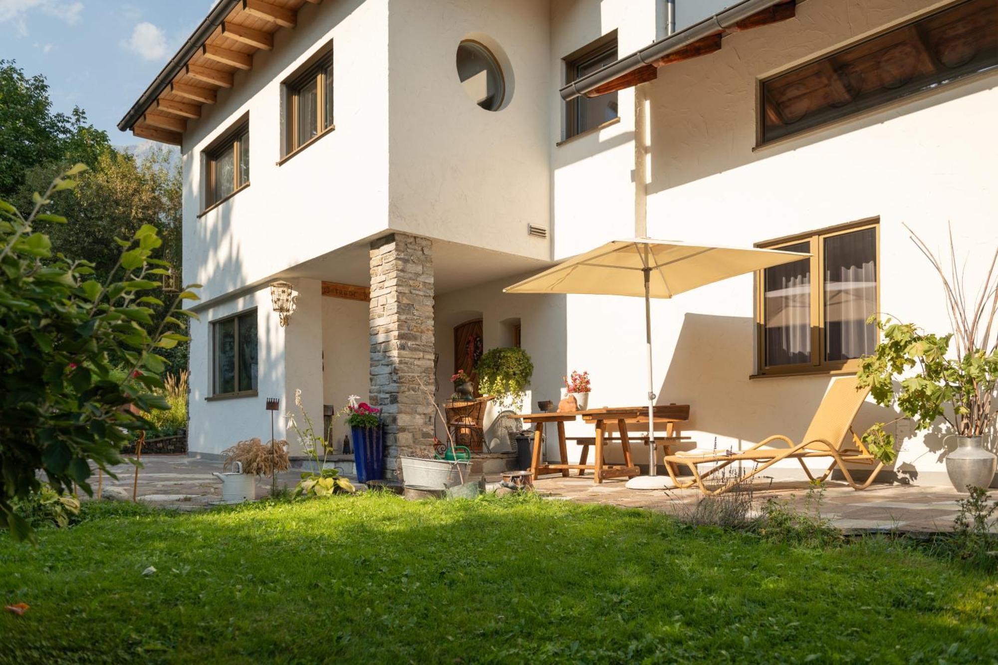 Homestay Marwa - Eine Ruheoase Im Gruenen Innsbruck