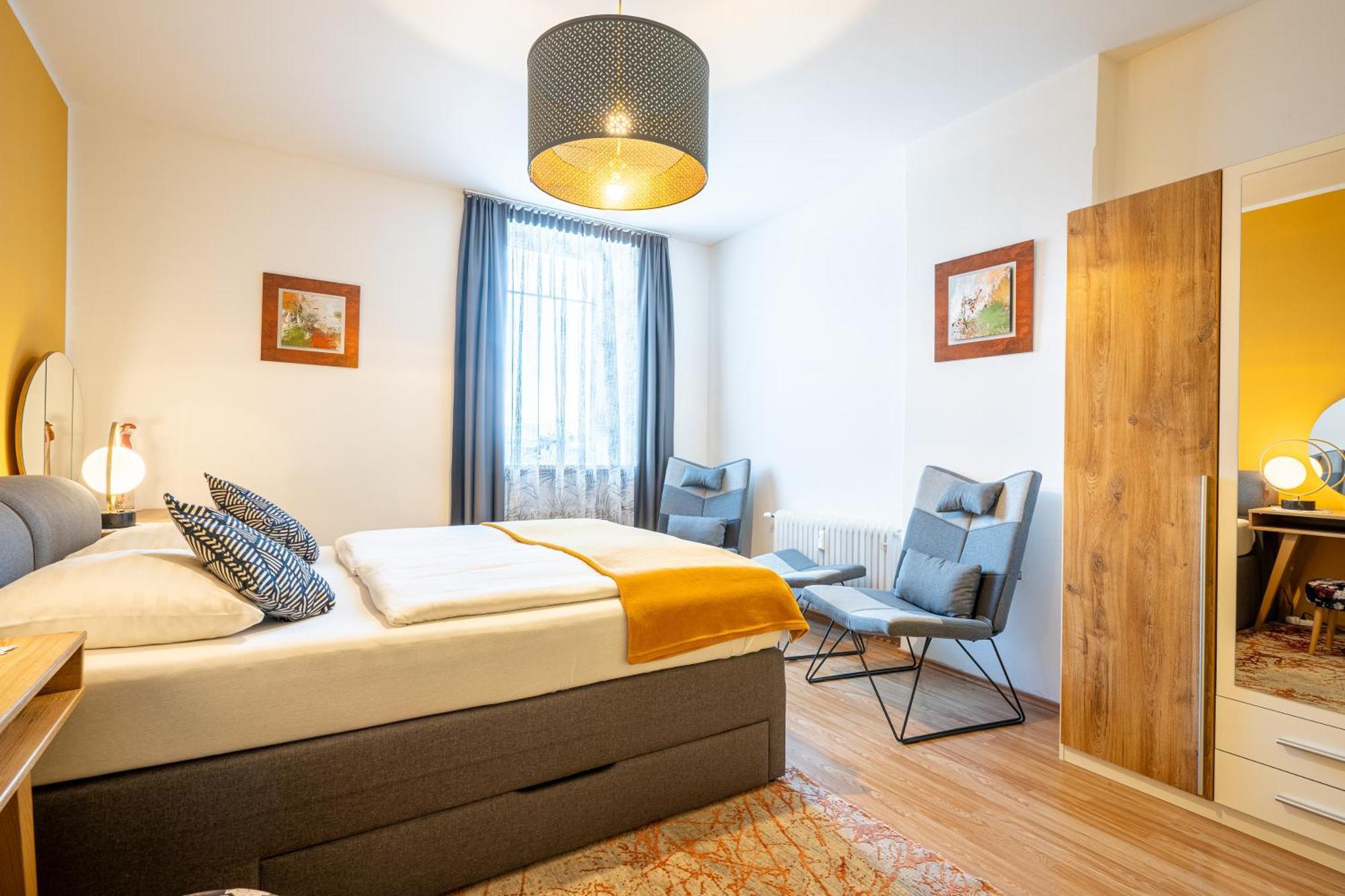 Deluxe - Mutters Apartment
