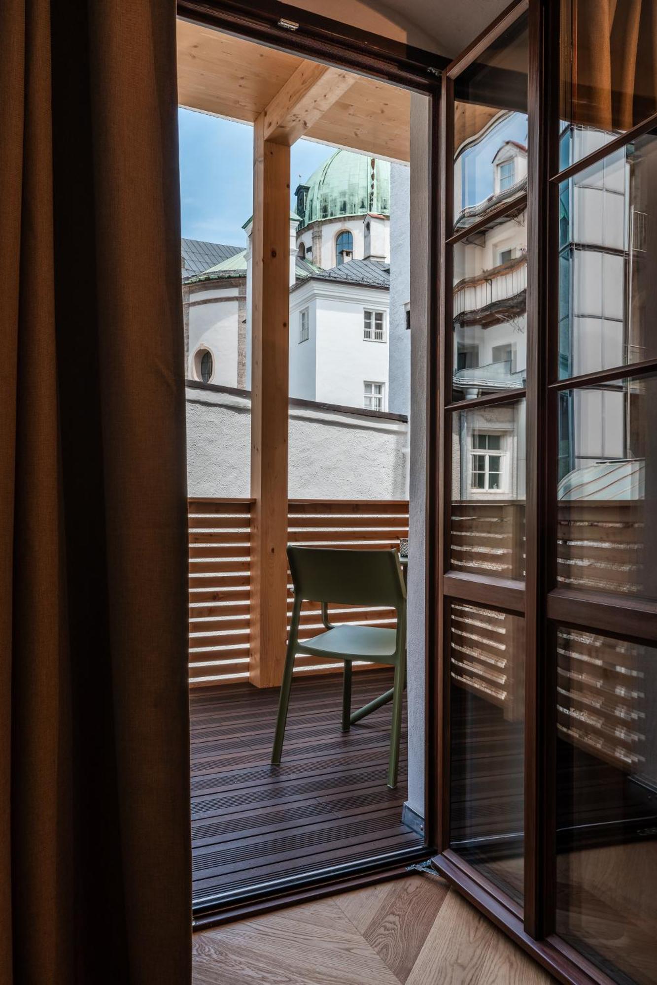 H5 Grauer Baer & Innsbruck