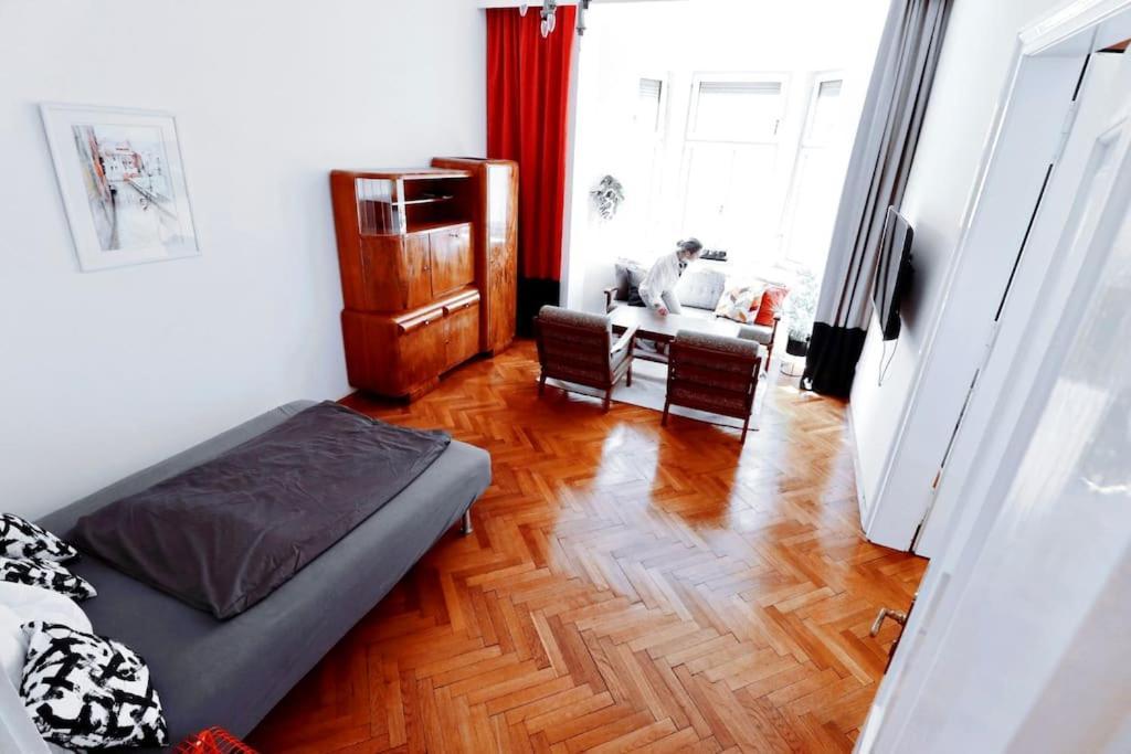 Appartement Grosses, Helles Vintage Mit Parkplatz *
