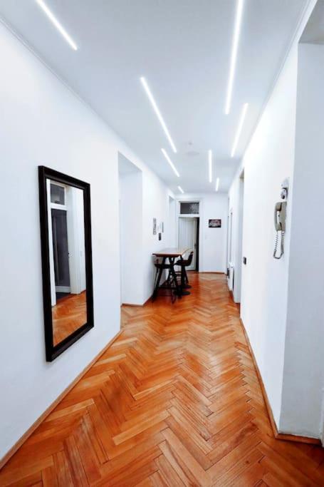 Grosses, Helles Vintage Mit Parkplatz Appartement *