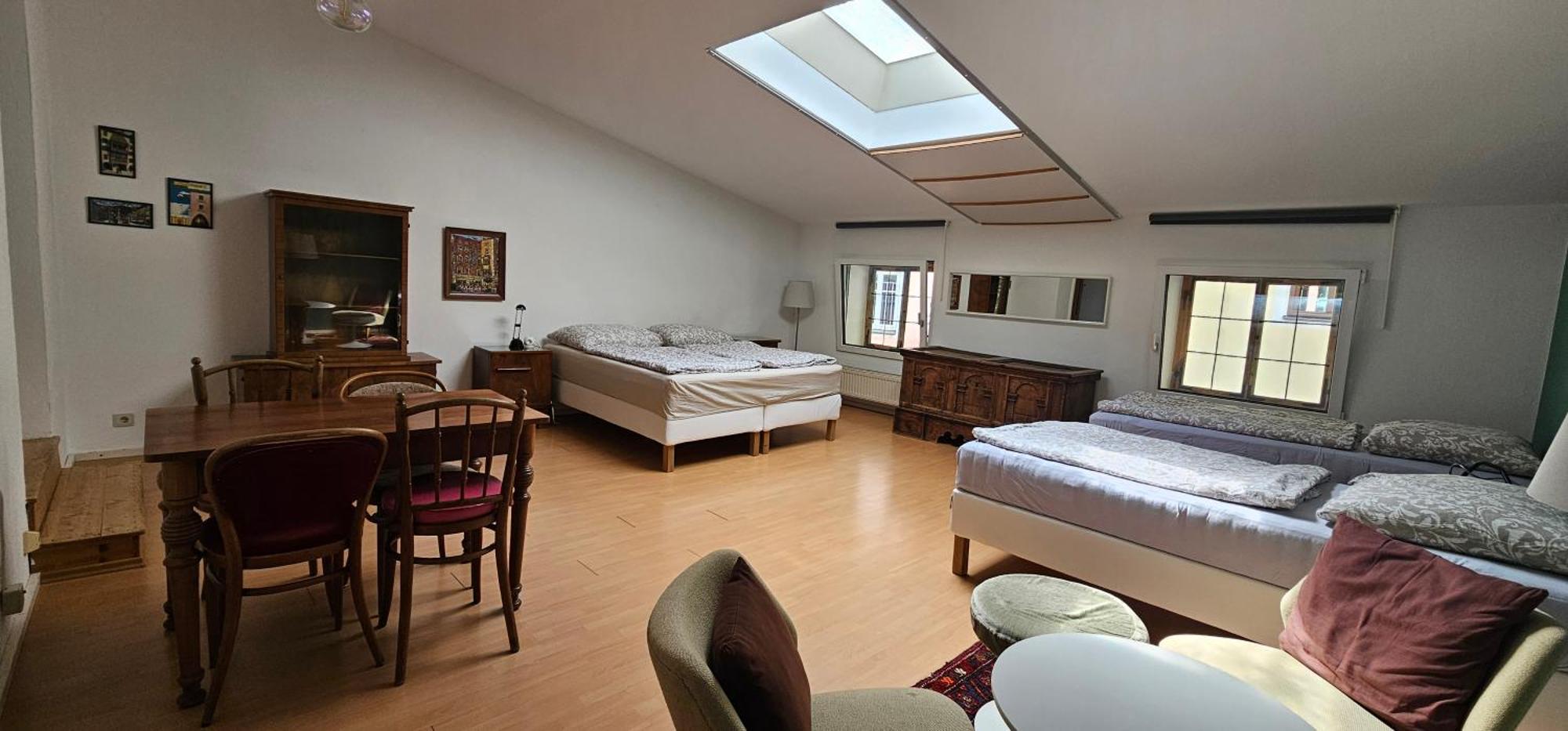 Downtown Apartment *