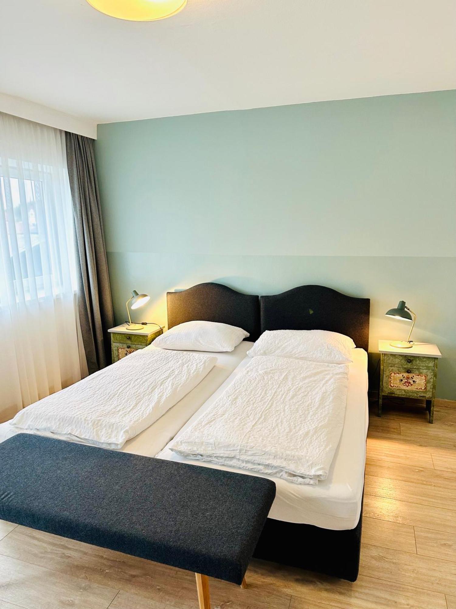 Hotel Sonnenhof - Bed & Breakfast & Appartements Innsbruck