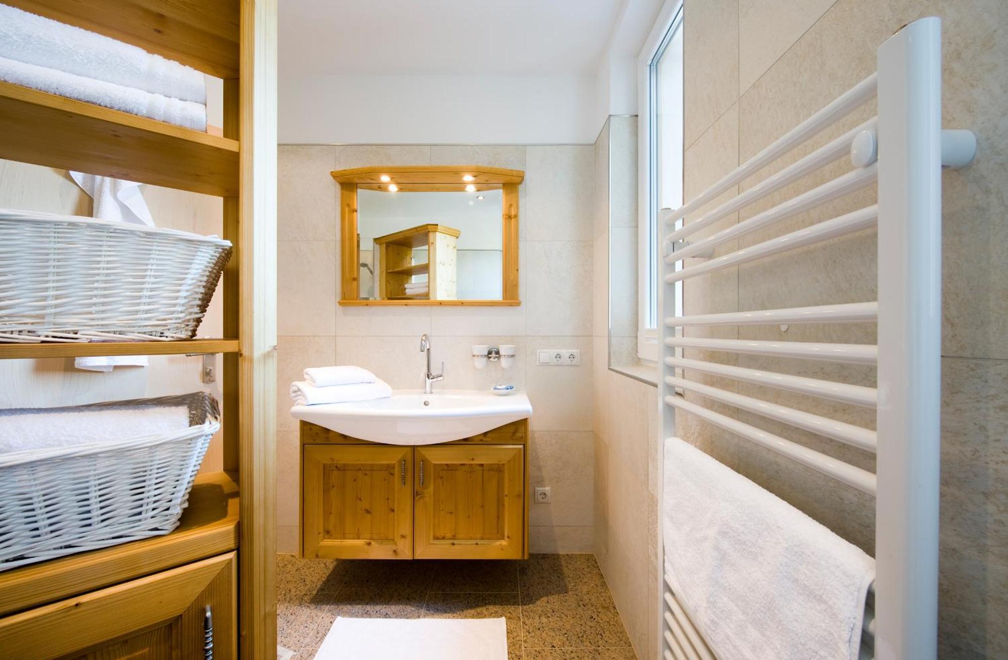 Kasperhof 6 - 7 *
