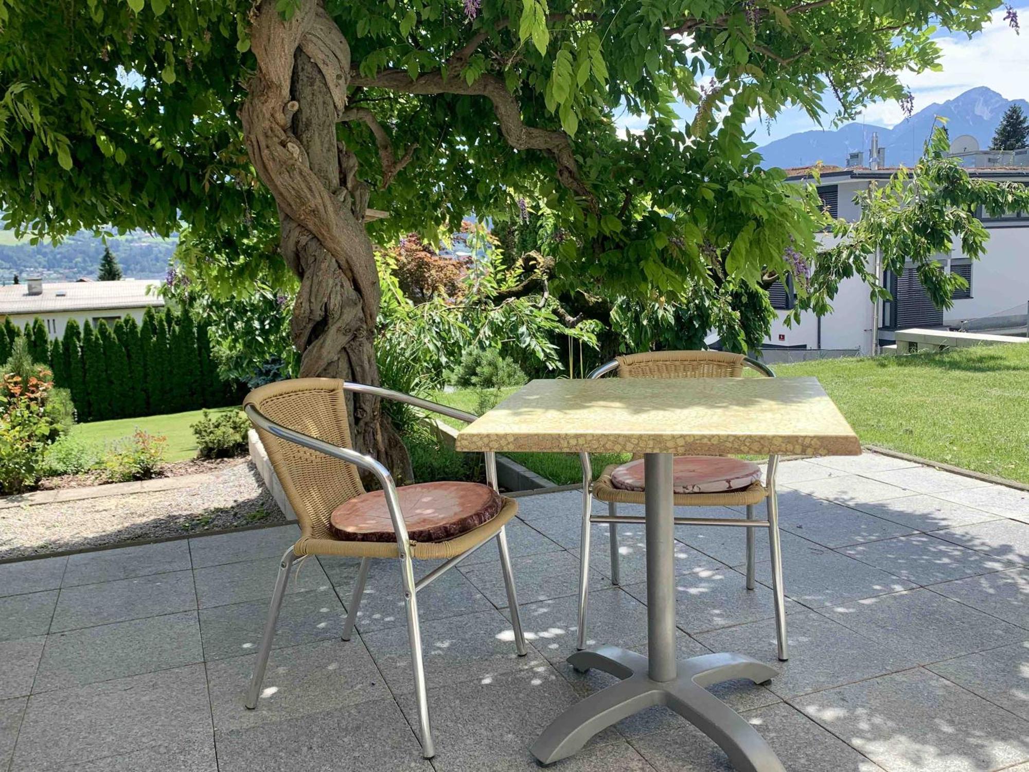 Sonnige In Innsbruck-arzl *