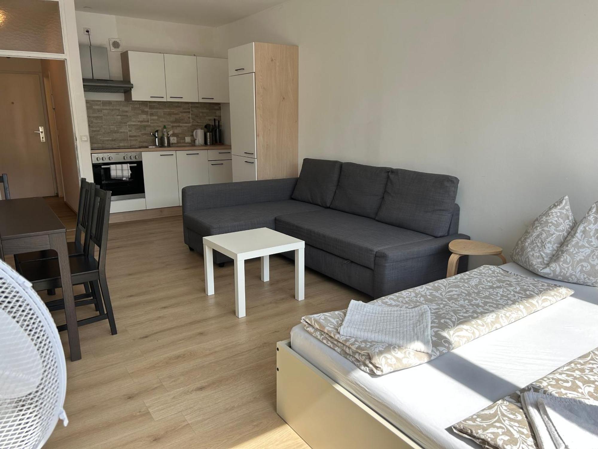 Mydistrict Hidden Gems - Innrain 102 Innsbruck