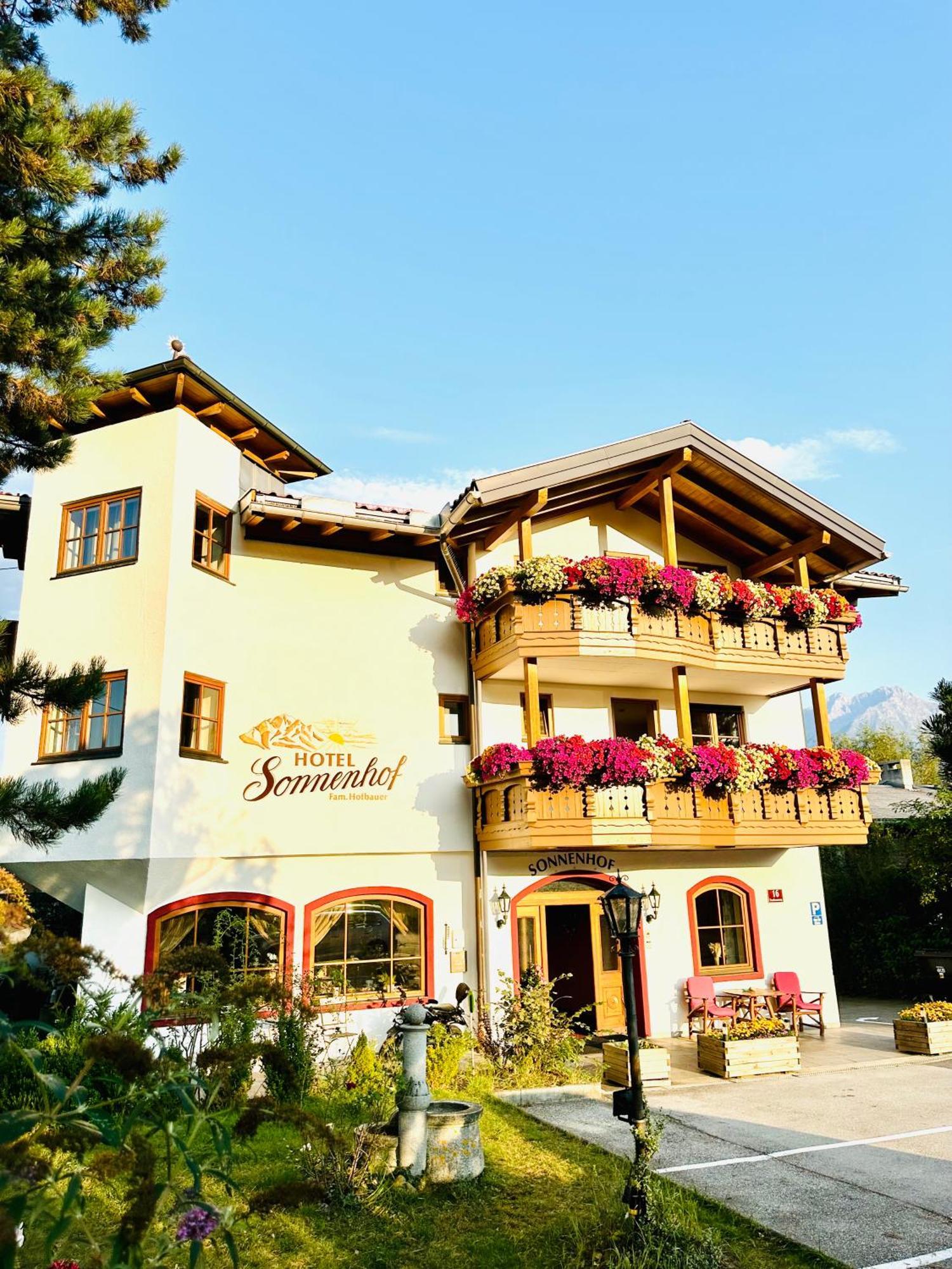 Hotel Sonnenhof - Bed & Breakfast & Appartements