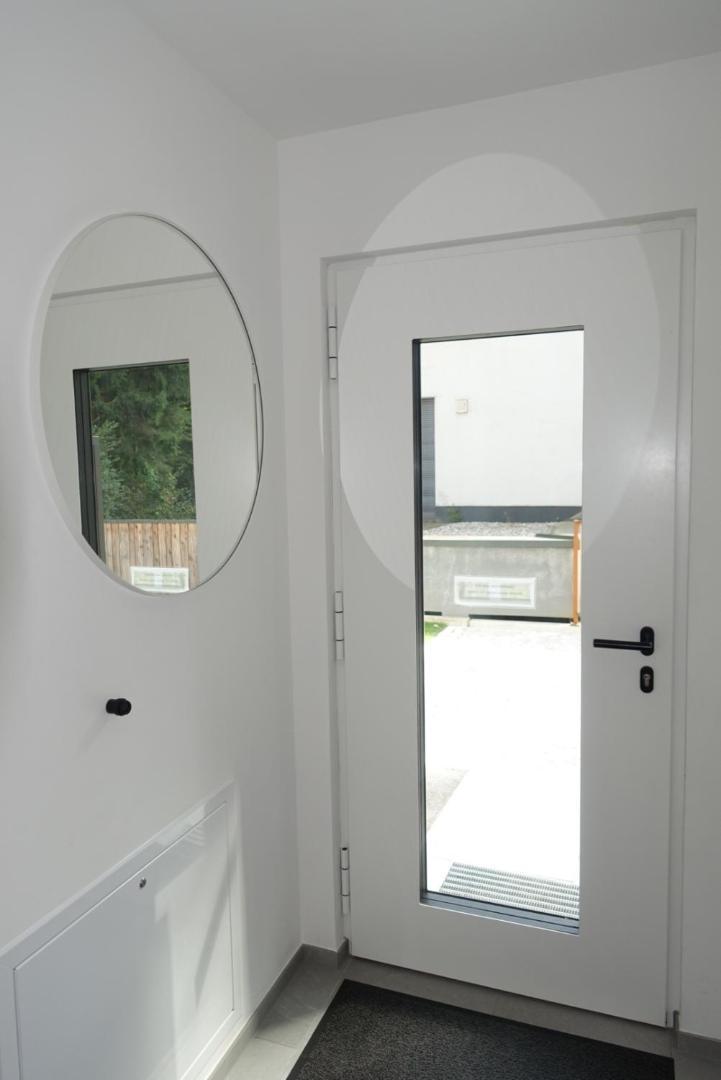 Waldblick - Neubau - Self-check-in - Kein Verkehr - Am Wald - Parkplaetze Vor Tuer - Or Double Appartement *