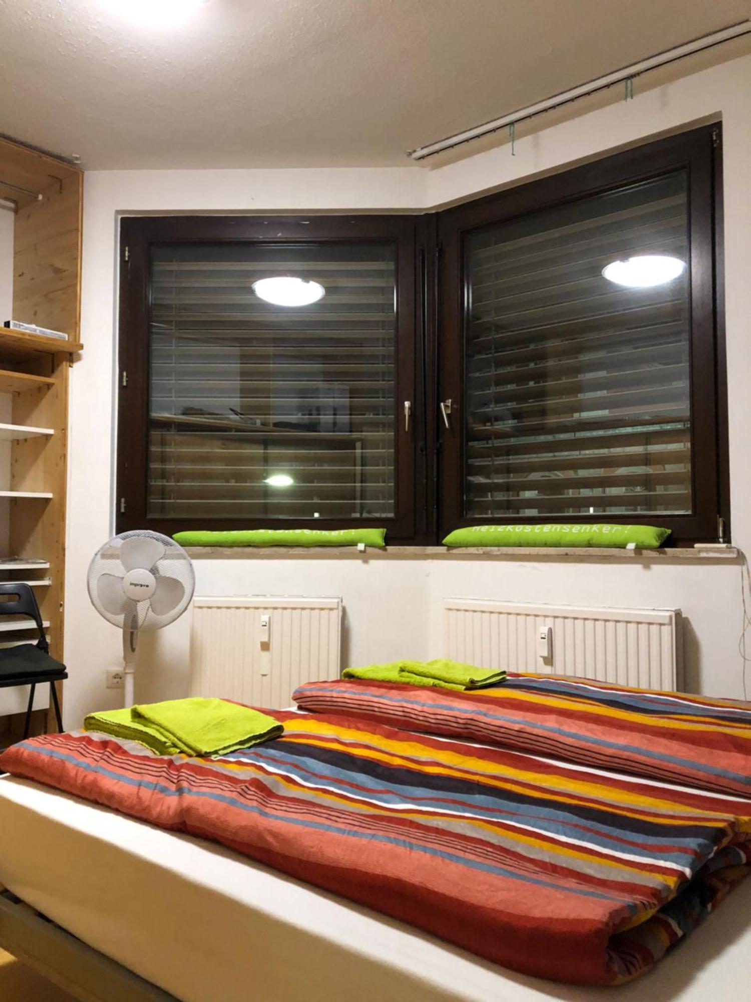 Charmante 2-zimmer 1 Wohnzimmer Im Zentrum Von Innsbruck, Wifi Apartment