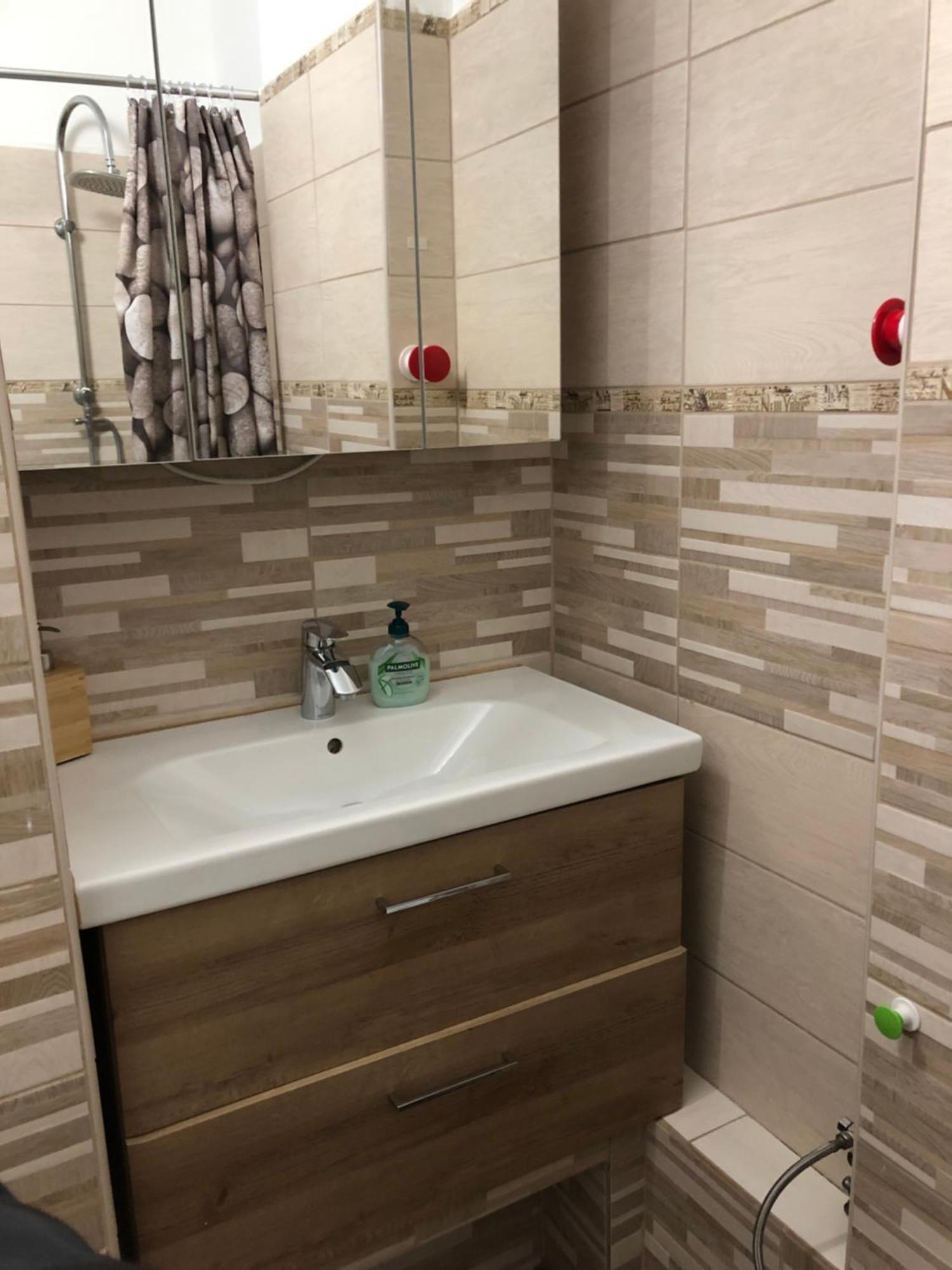 Charmante 2-zimmer 1 Wohnzimmer Im Zentrum Von Innsbruck, Wifi Apartment Innsbruck