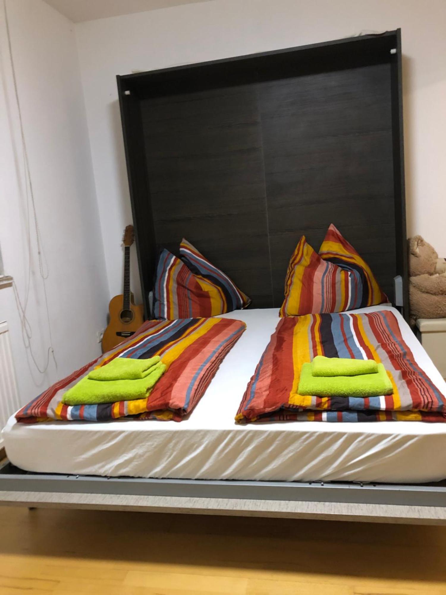 Charmante 2-zimmer 1 Wohnzimmer Im Zentrum Von Innsbruck, Wifi Apartment *