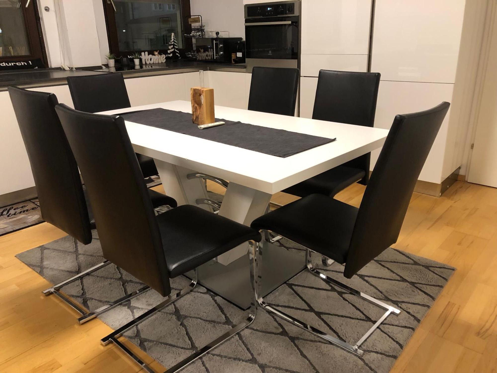 Apartment Charmante 2-zimmer 1 Wohnzimmer Im Zentrum Von Innsbruck, Wifi *