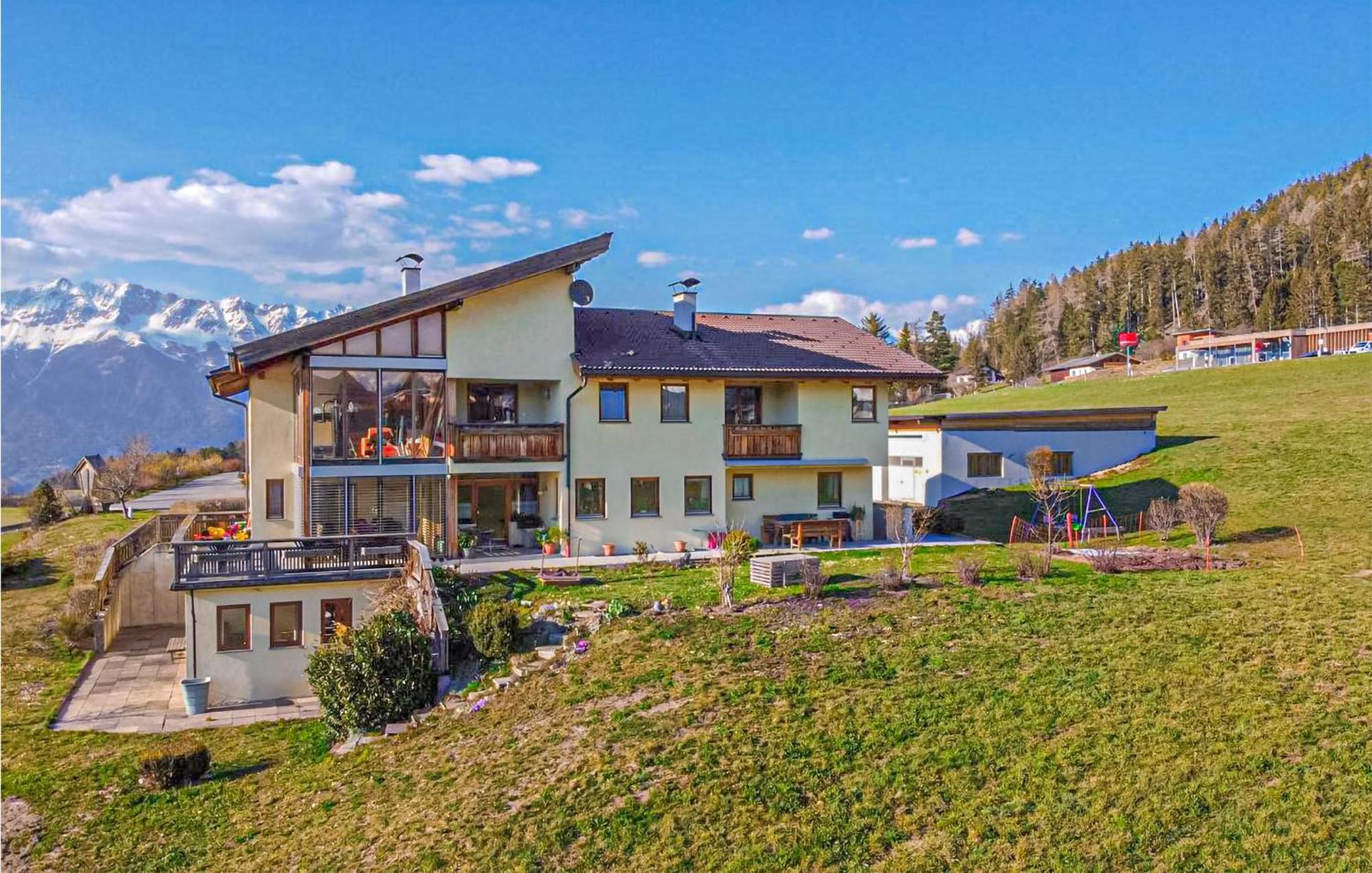 Apartment In Patsch