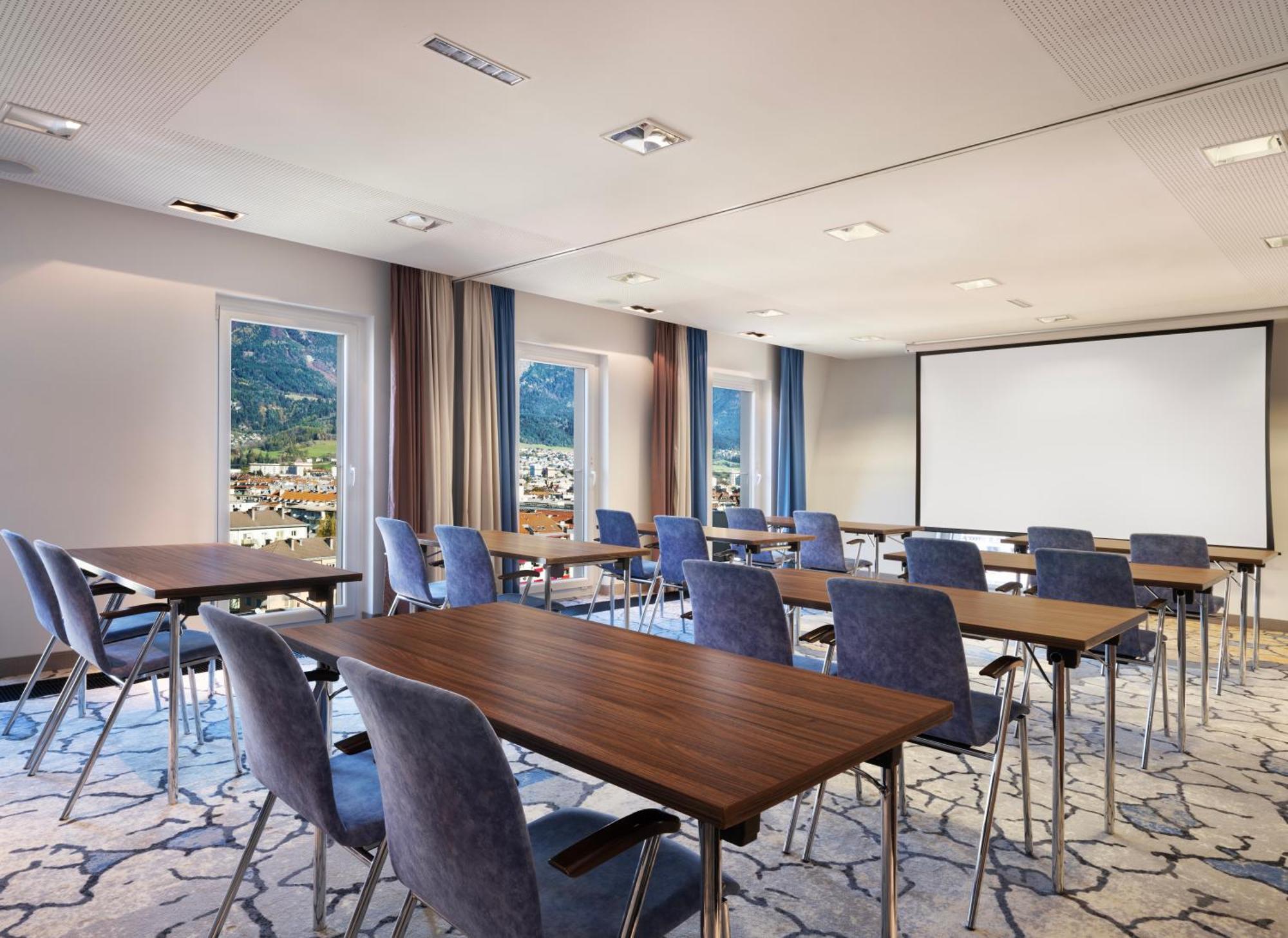 Hotel Hilton Garden Tivoli 4*