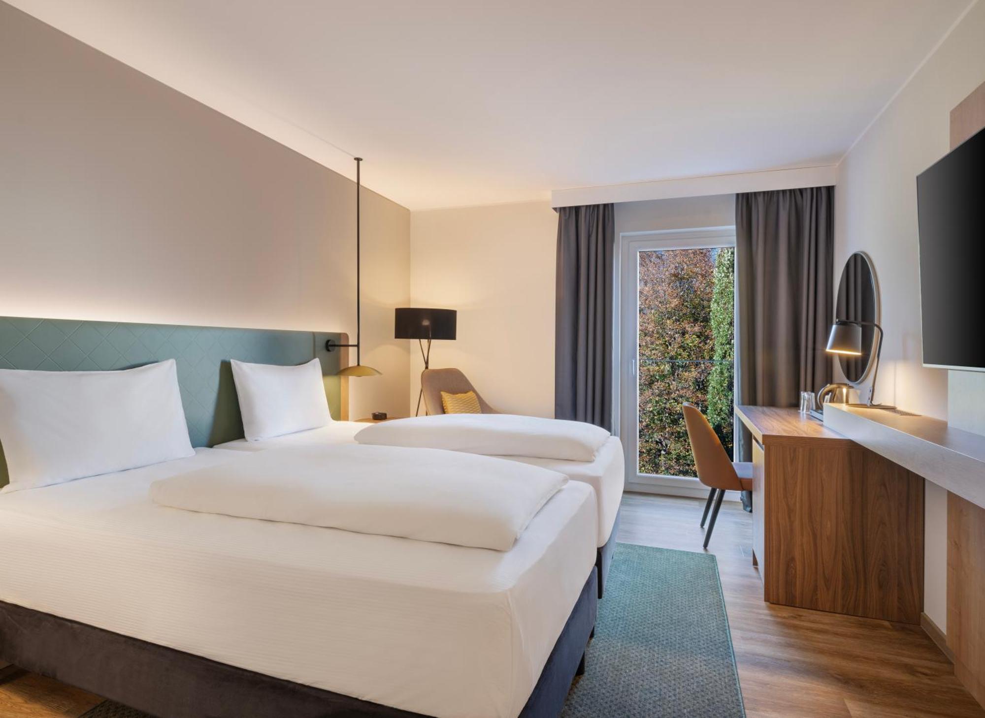 Hilton Garden Tivoli Hotel 4*