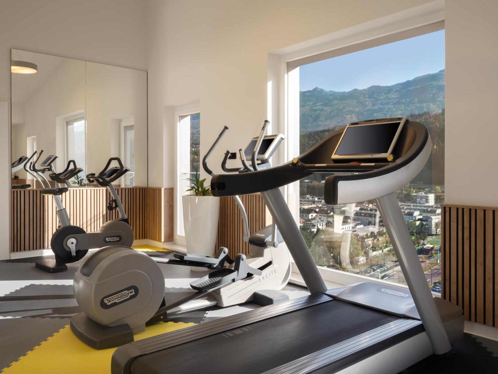 Hotel Hilton Garden Tivoli 4*