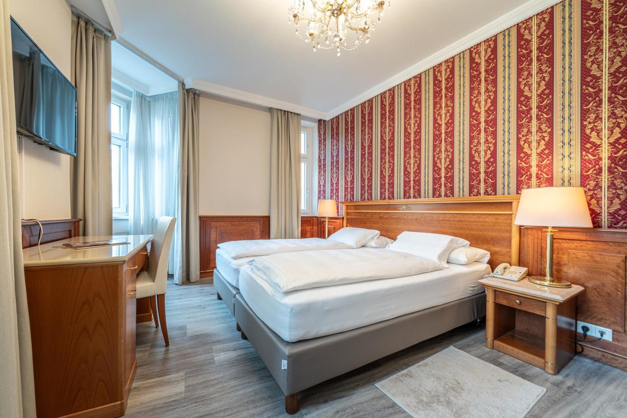 Neue Post Hotel
