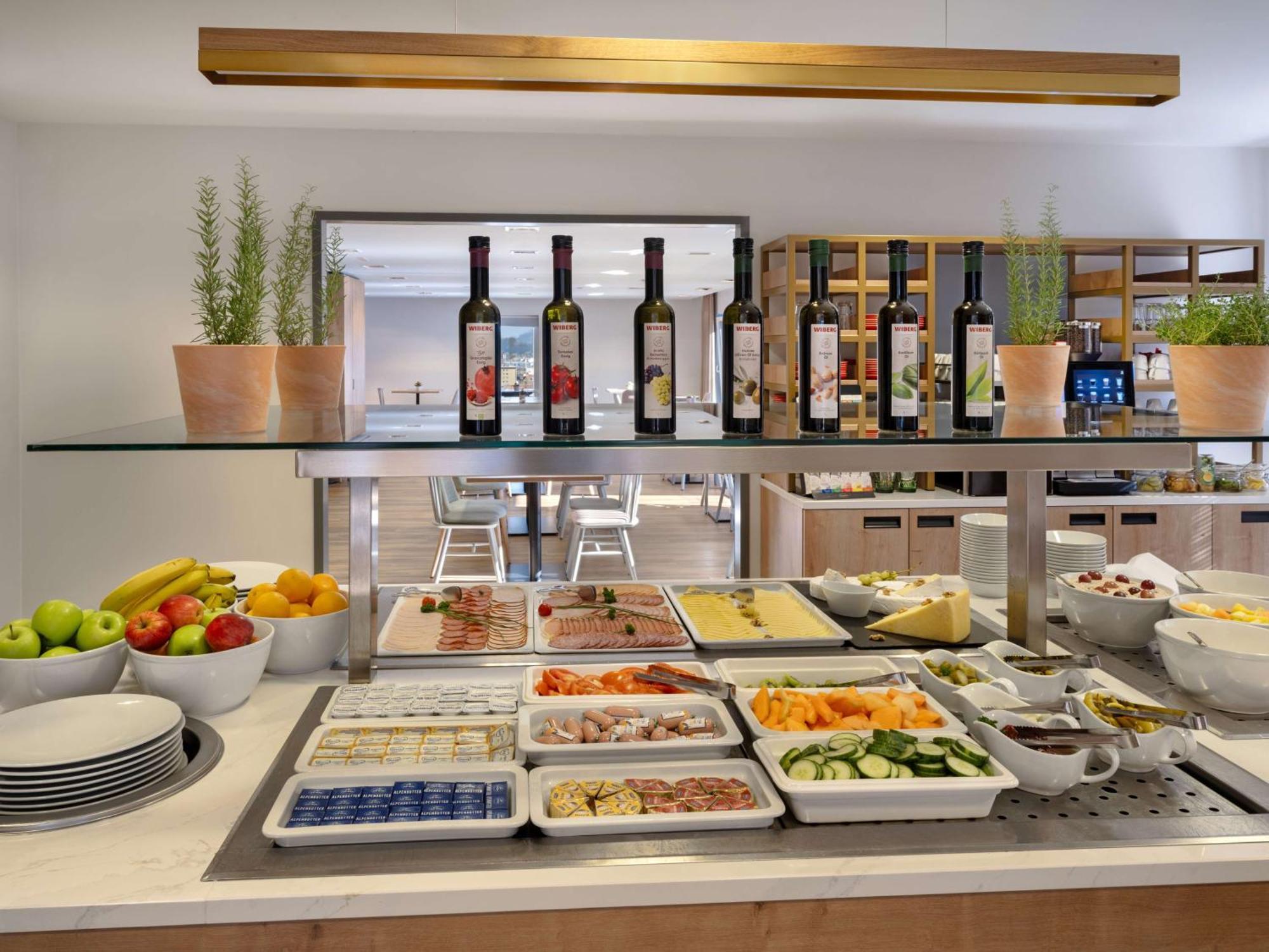 Hilton Garden Tivoli Hotel