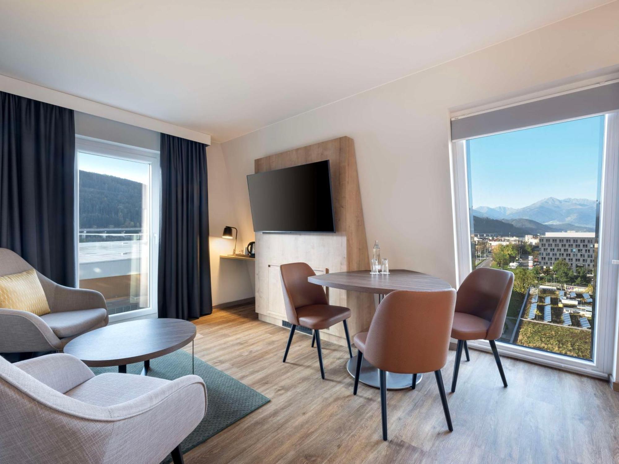 Hilton Garden Tivoli 4*
