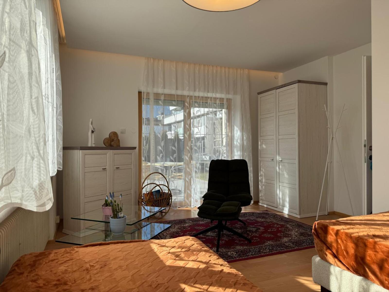 Sonnige Und Ruhige In - Stadtrand Apartment *