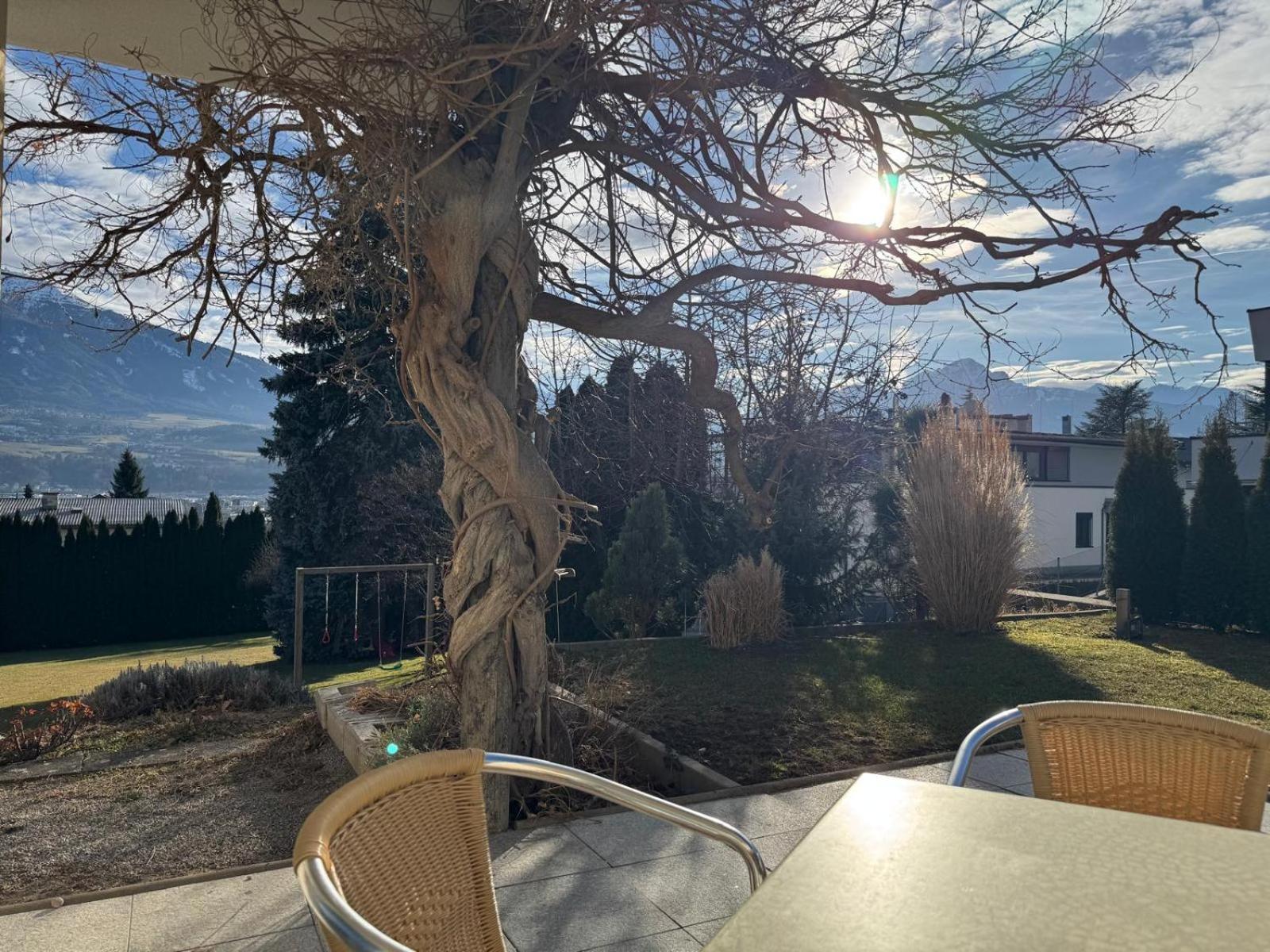 Apartment Sonnige Und Ruhige In - Stadtrand