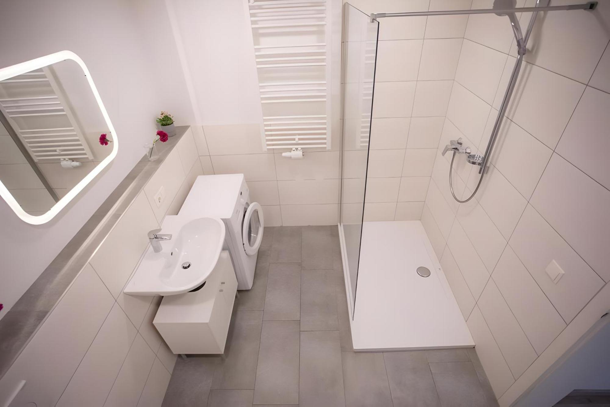 Grand Station Apartment
