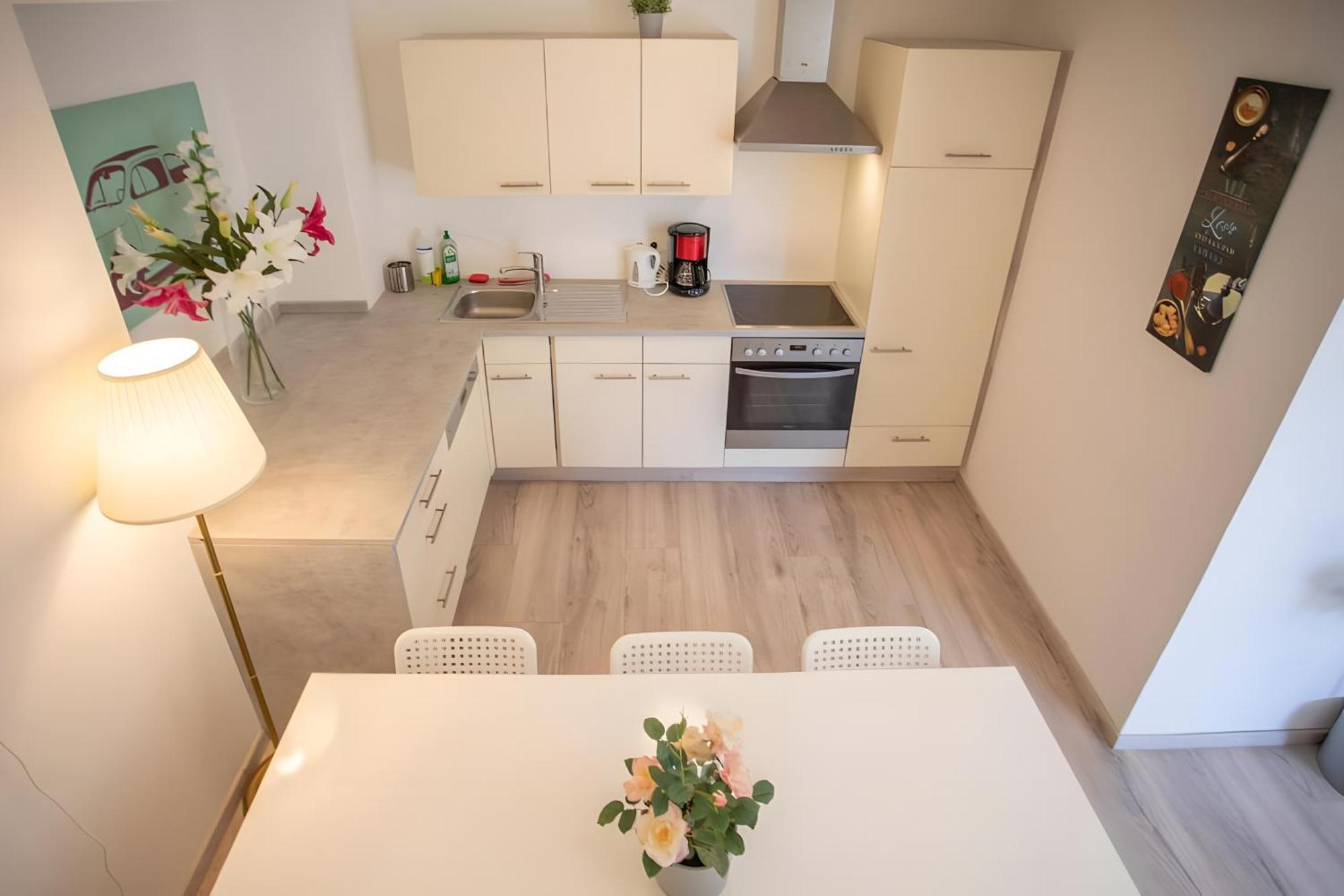 Grand Station Apartment *
