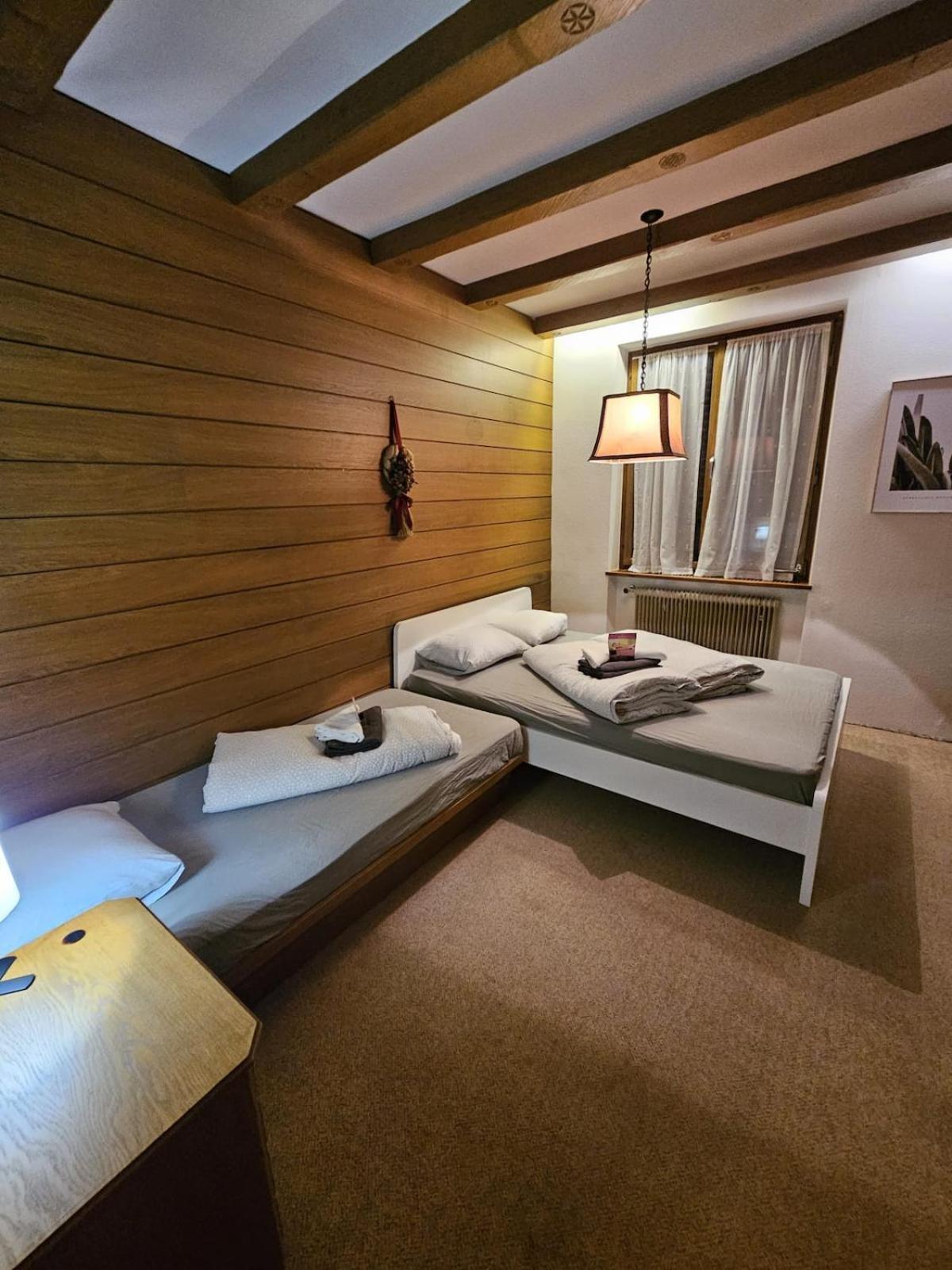 Traditional At Tivoli Apartment *