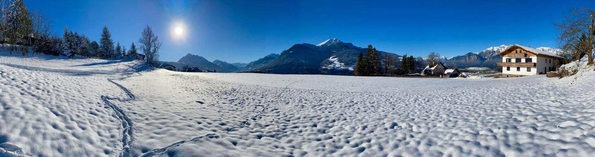 Wiesenhof - & Weitblick Ueber - Ladestation Fuer Elektroautos Innsbruck