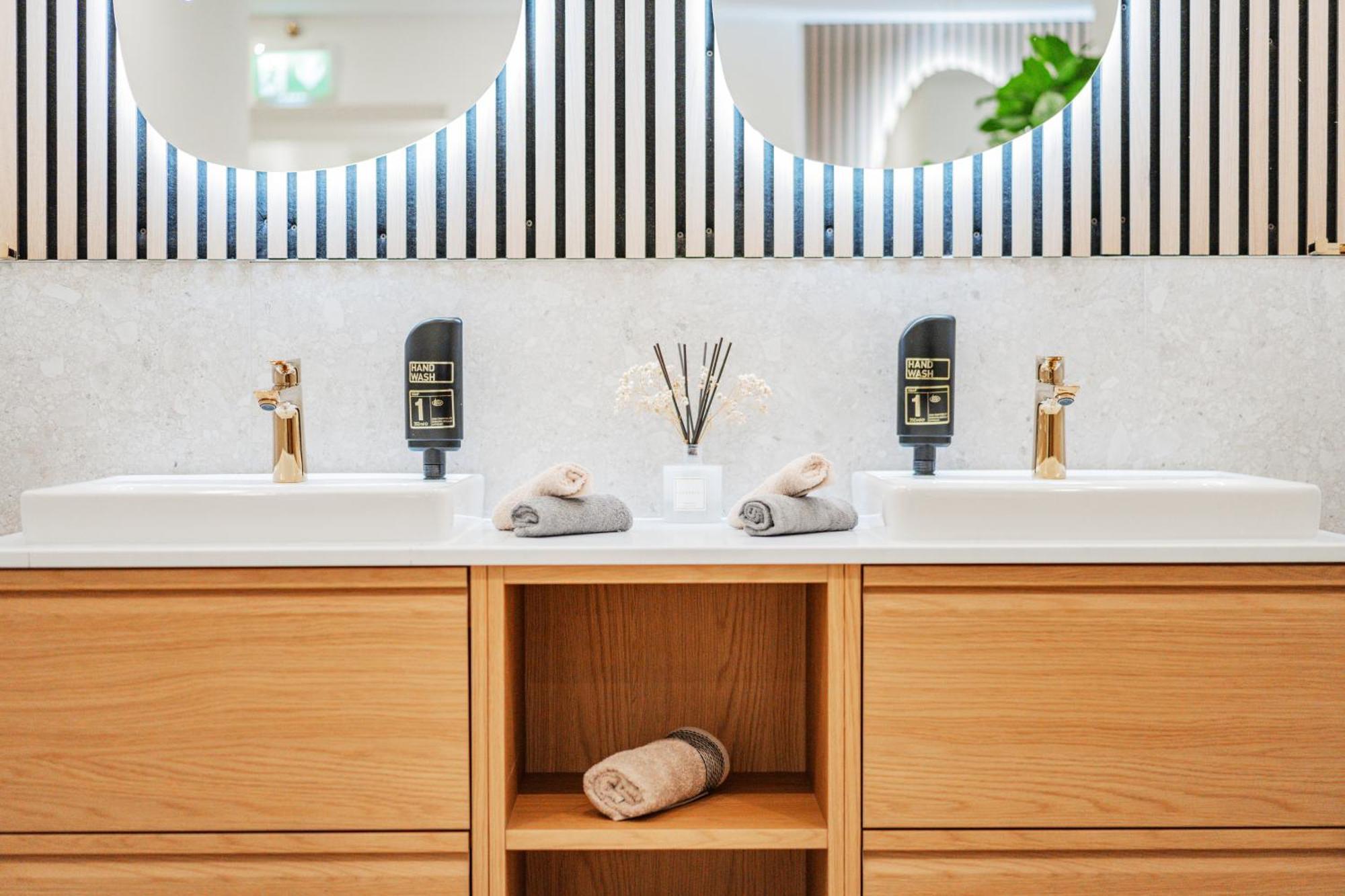 The Peak By Home1 *
