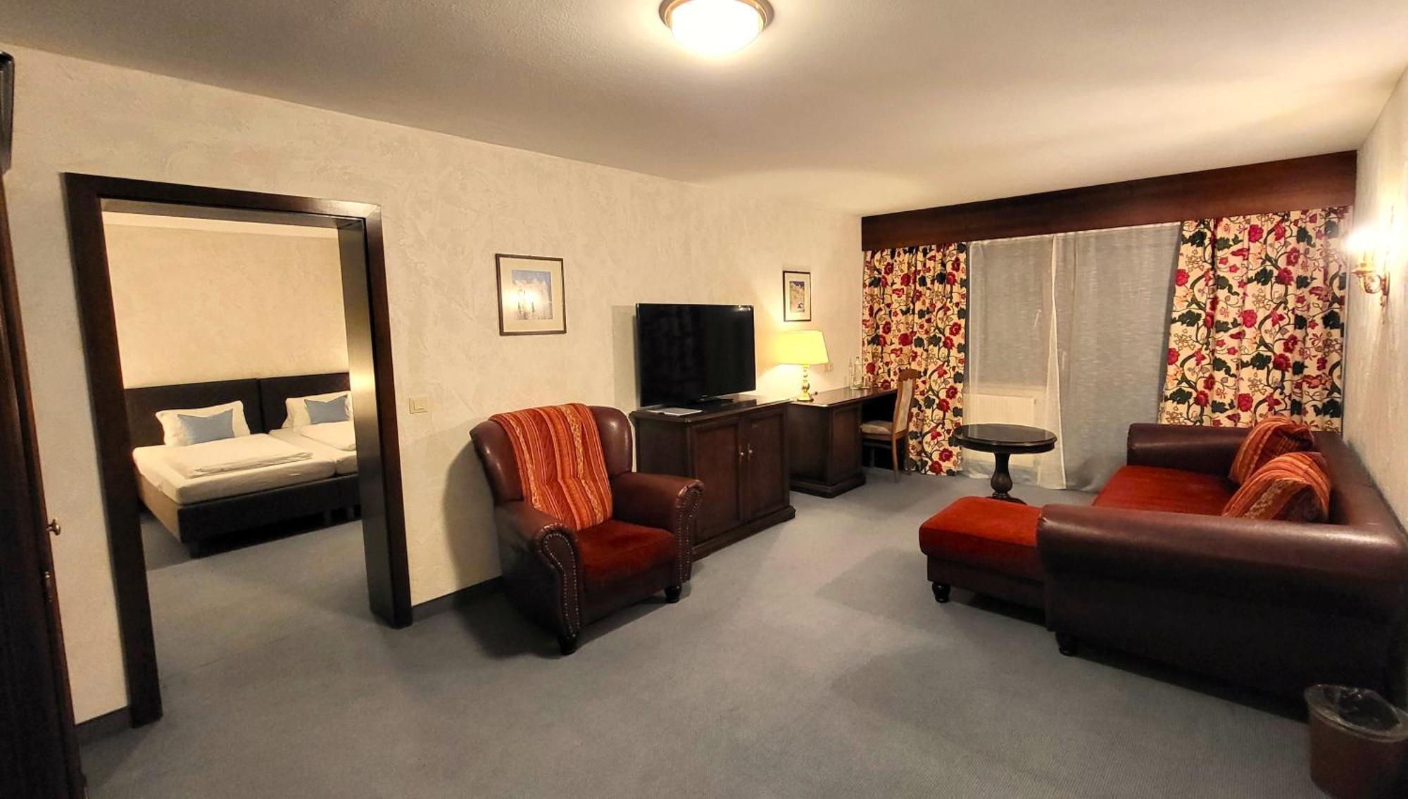 Hotel-restaurant Batzenhaeusl 4* Innsbruck