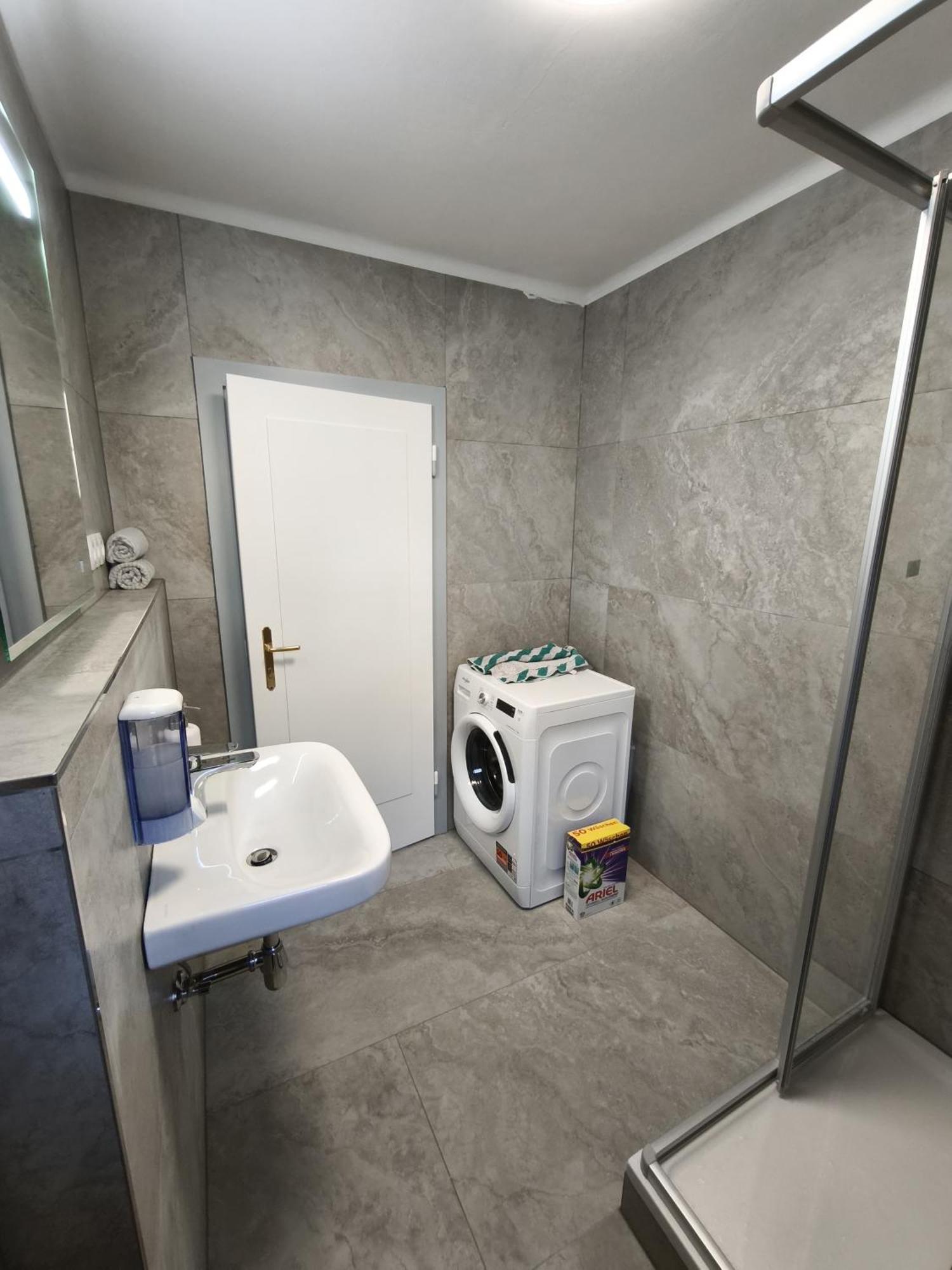 Spacious In Modern Flat Innsbruck