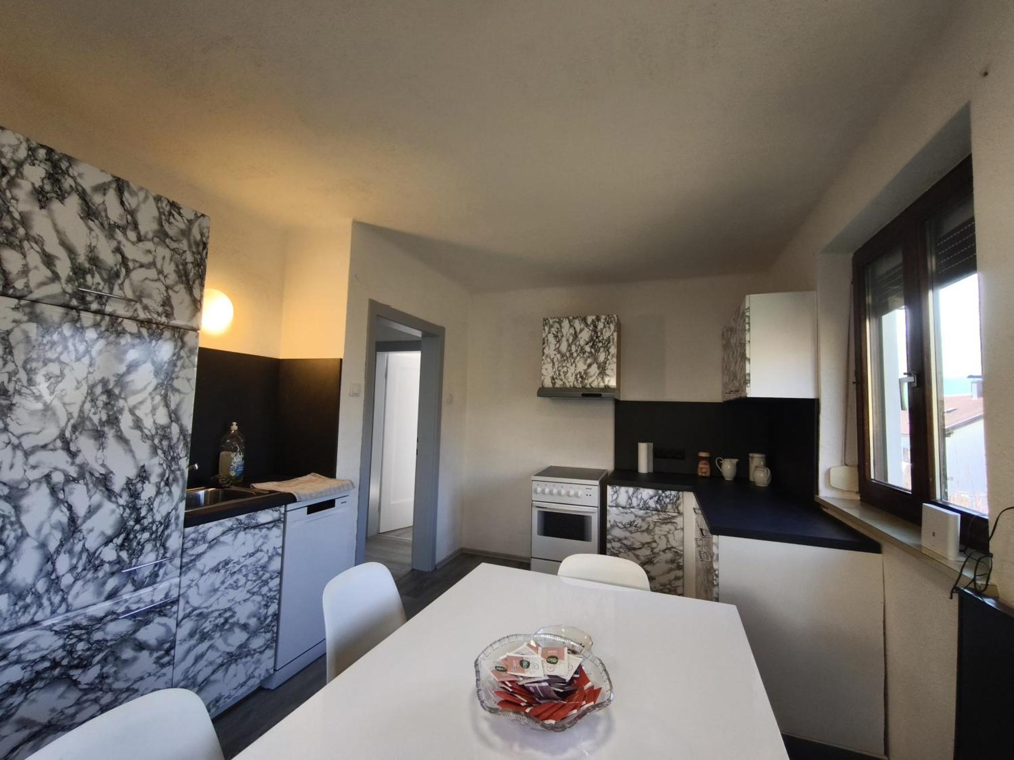 Quaint In Modern Flat *