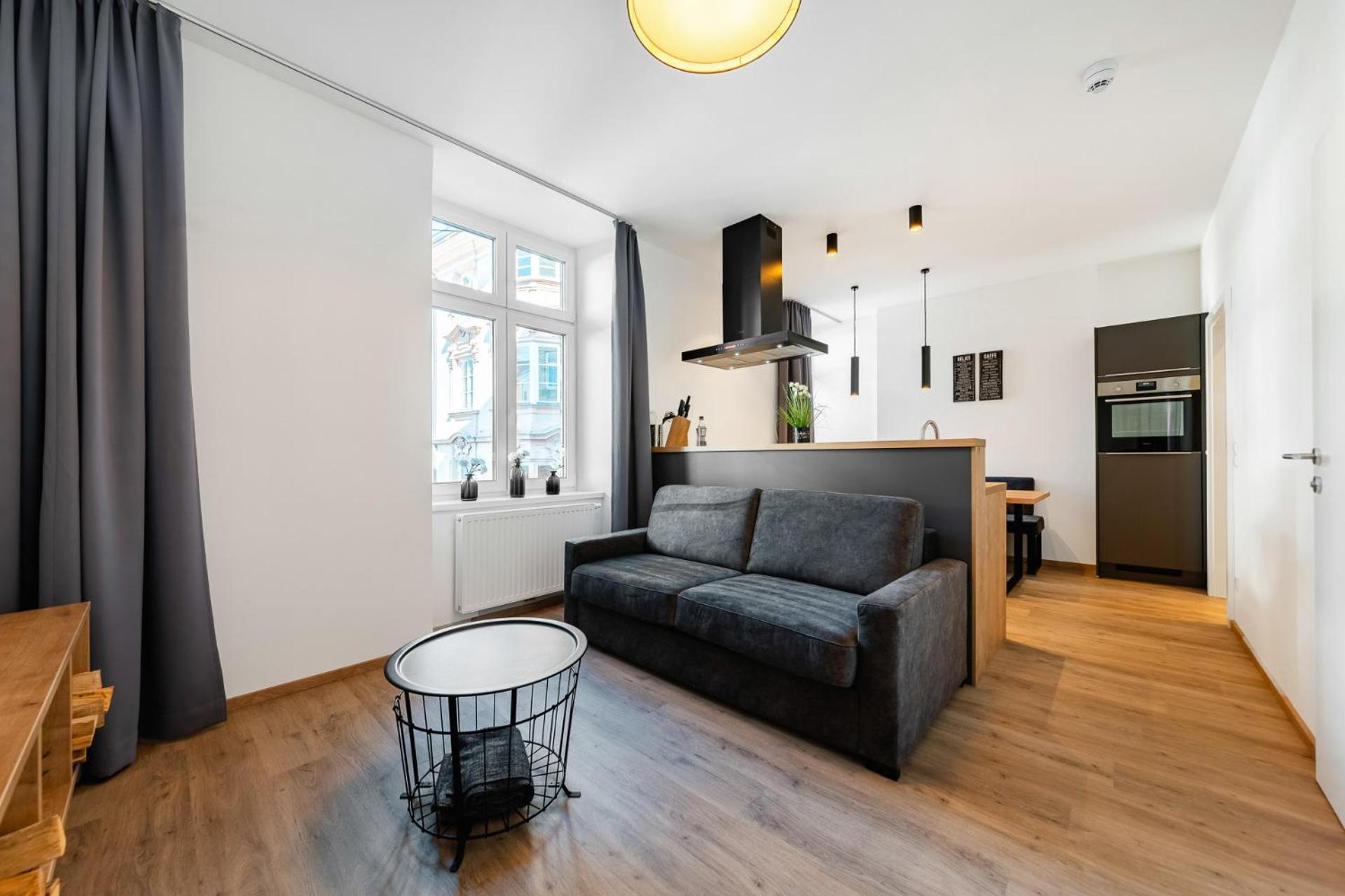 Apartment Sill By Inncomer *