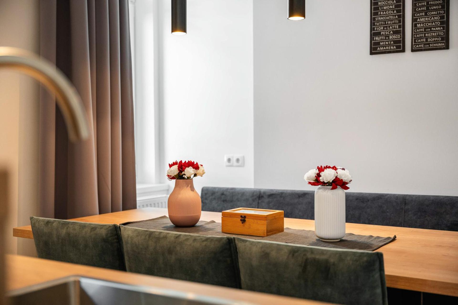 Apartment Sill By Inncomer