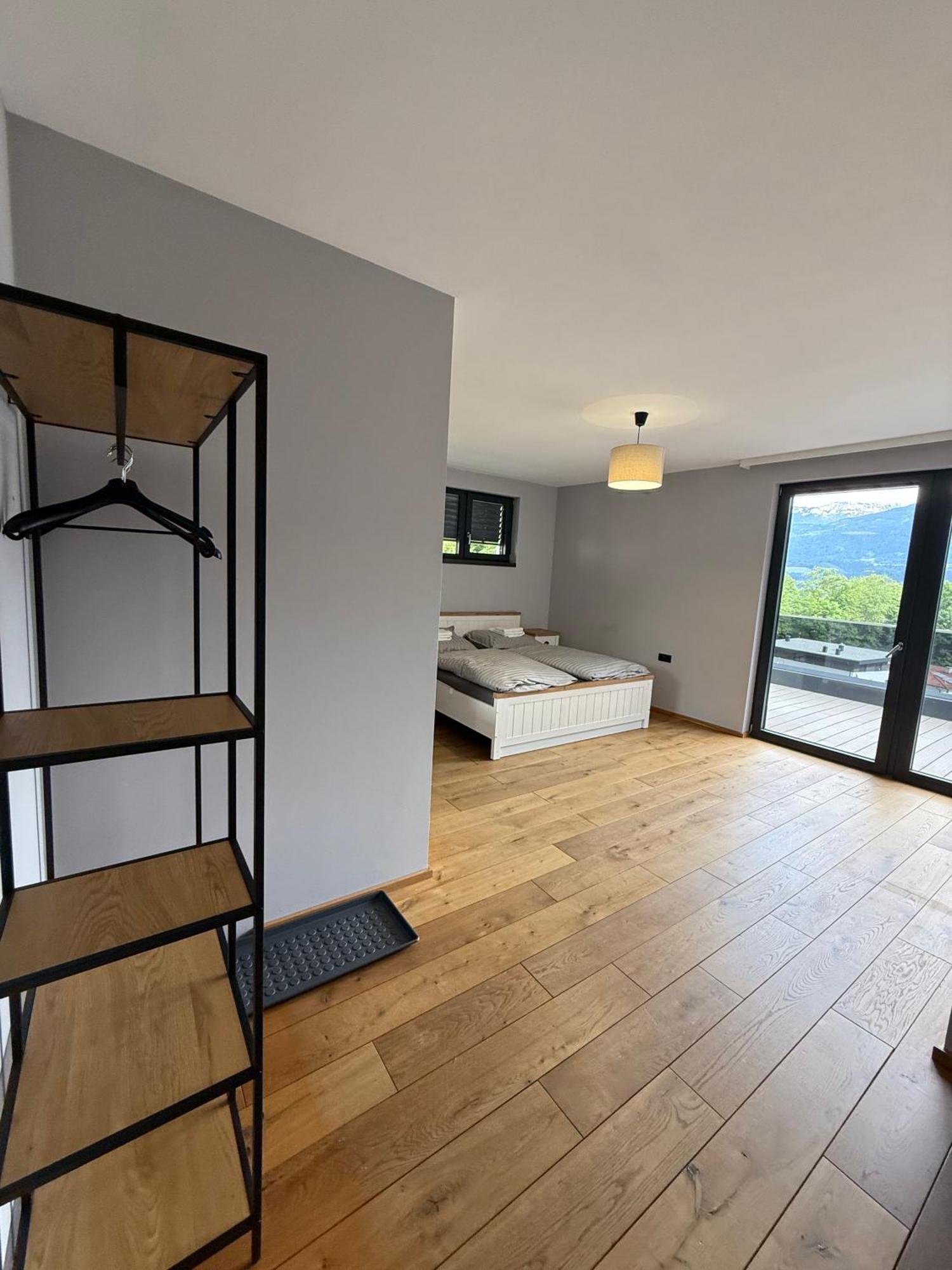 Moderne Annehmlichkeiten Hochrum Homestay