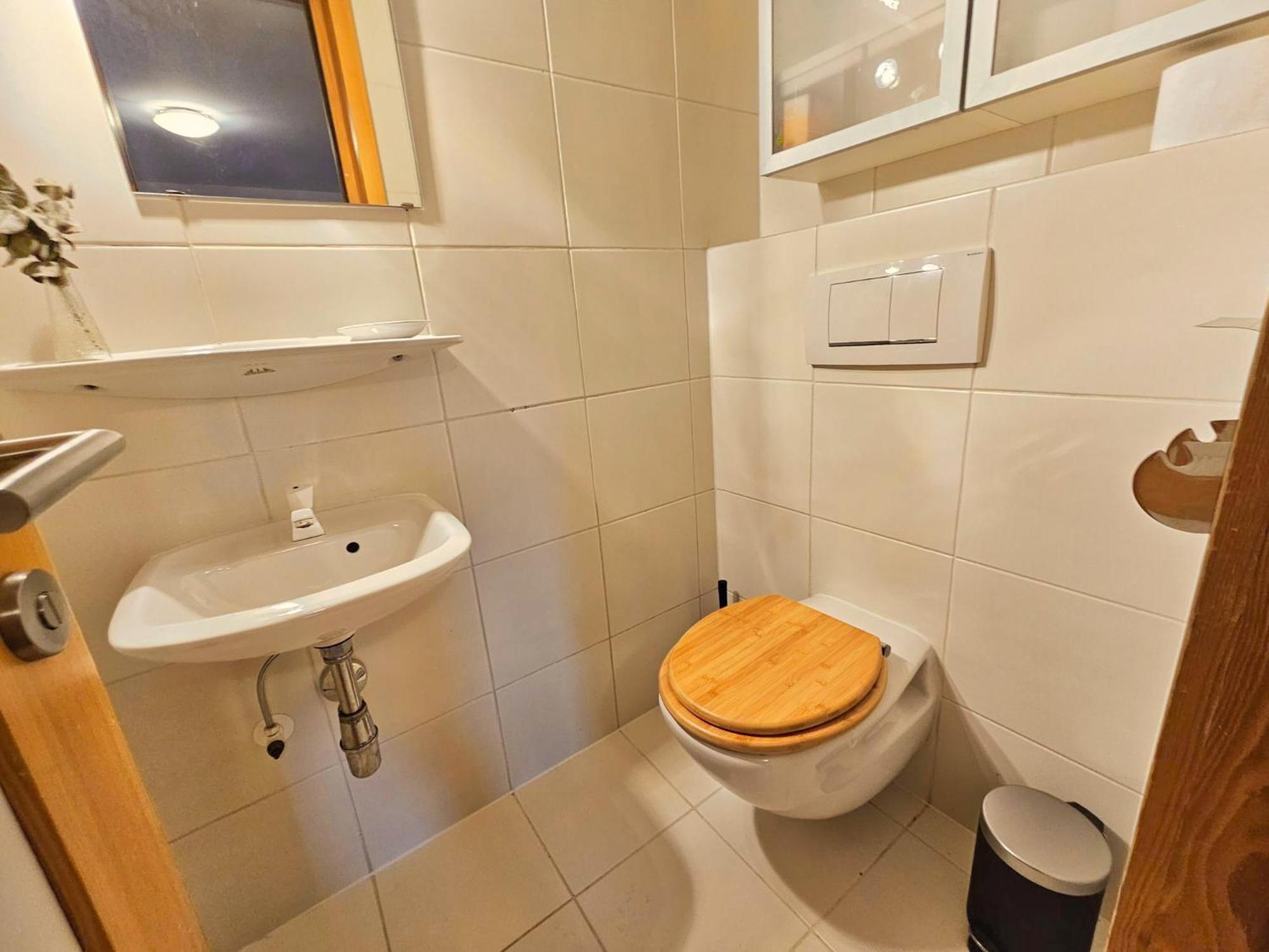 Sky View Apartment *