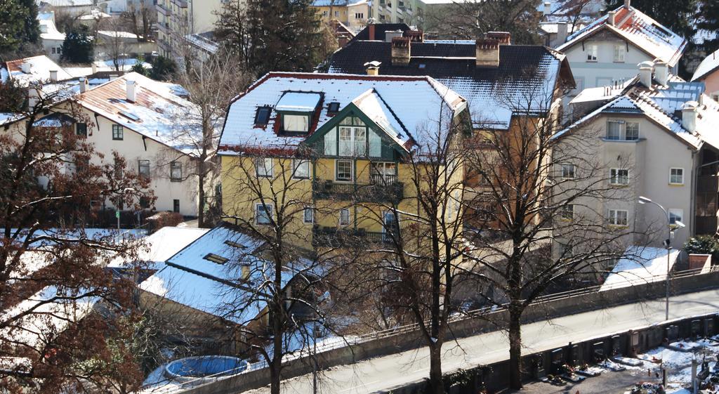 Apartment Riedz Innsbruck- Zentrales Apartmenthaus Mit Gruener Oase
