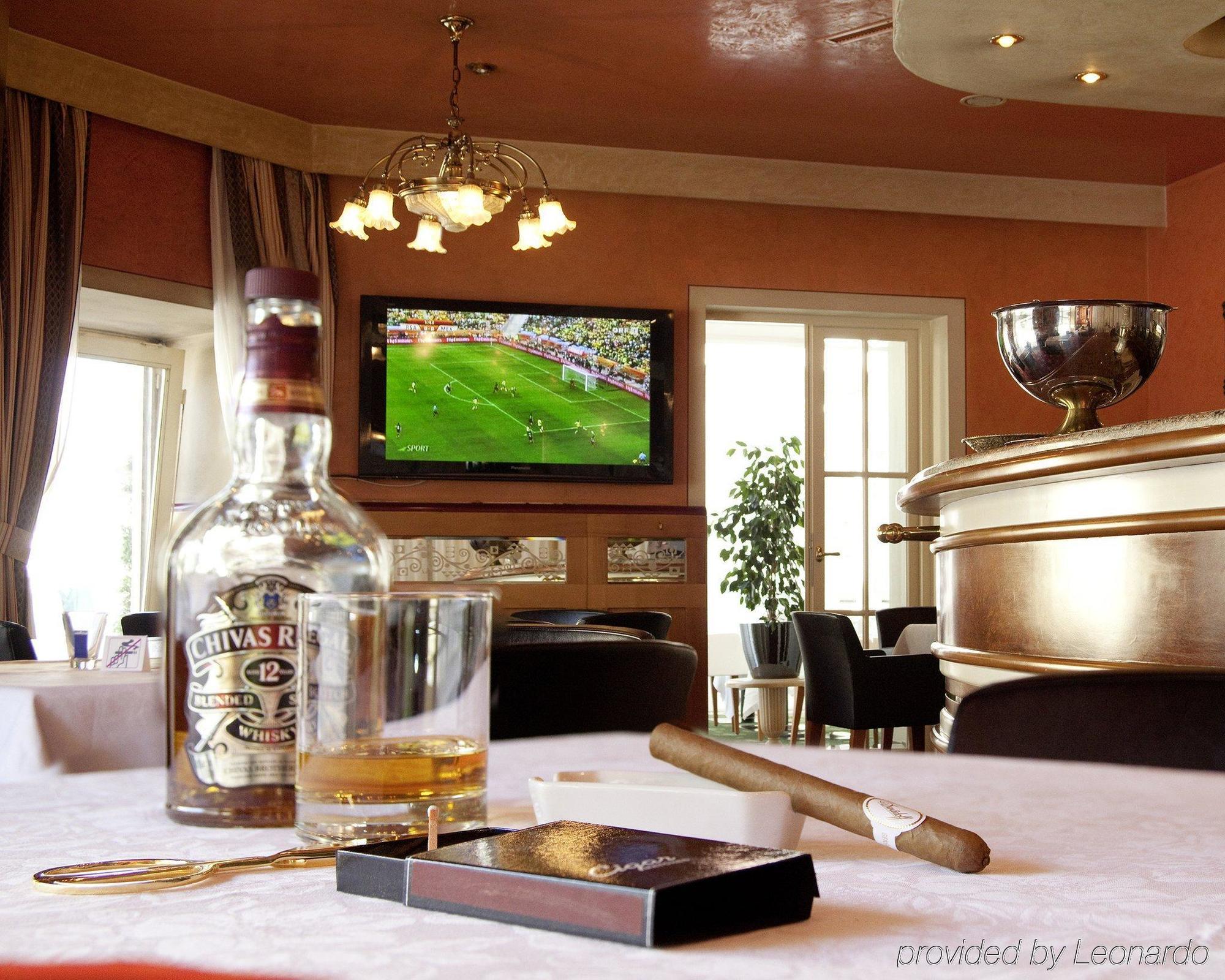 Neue Post Hotel 4*