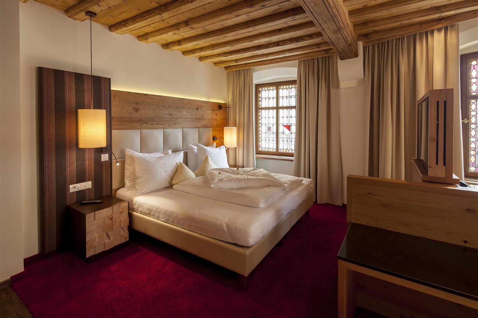 Goldener Adler, Bw Signature Collection 4*