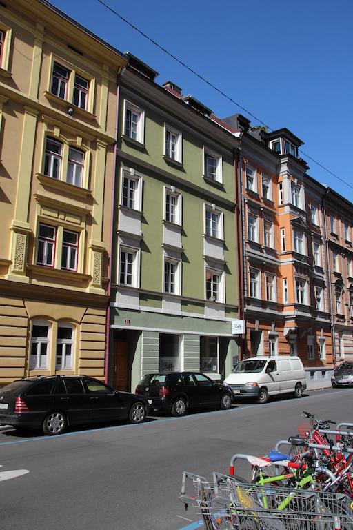 S14 - Rooms & Apartments Apartment *