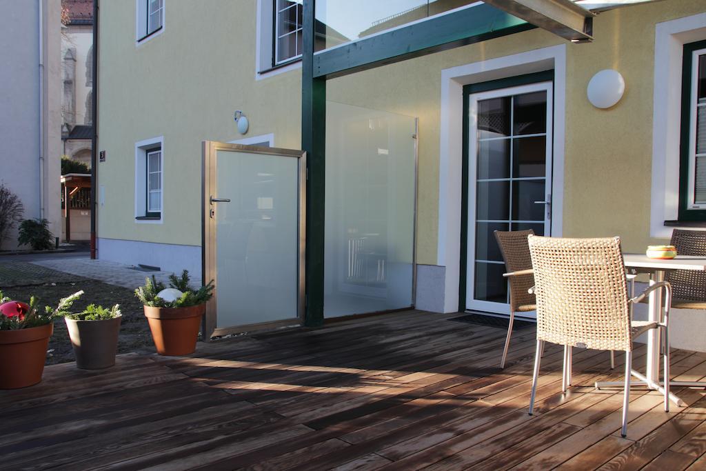 Riedz Innsbruck- Zentrales Apartmenthaus Mit Gruener Oase Innsbruck