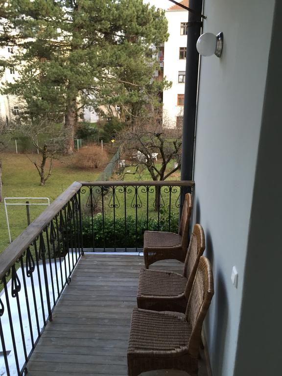 Saggen Large Flat Apartment *