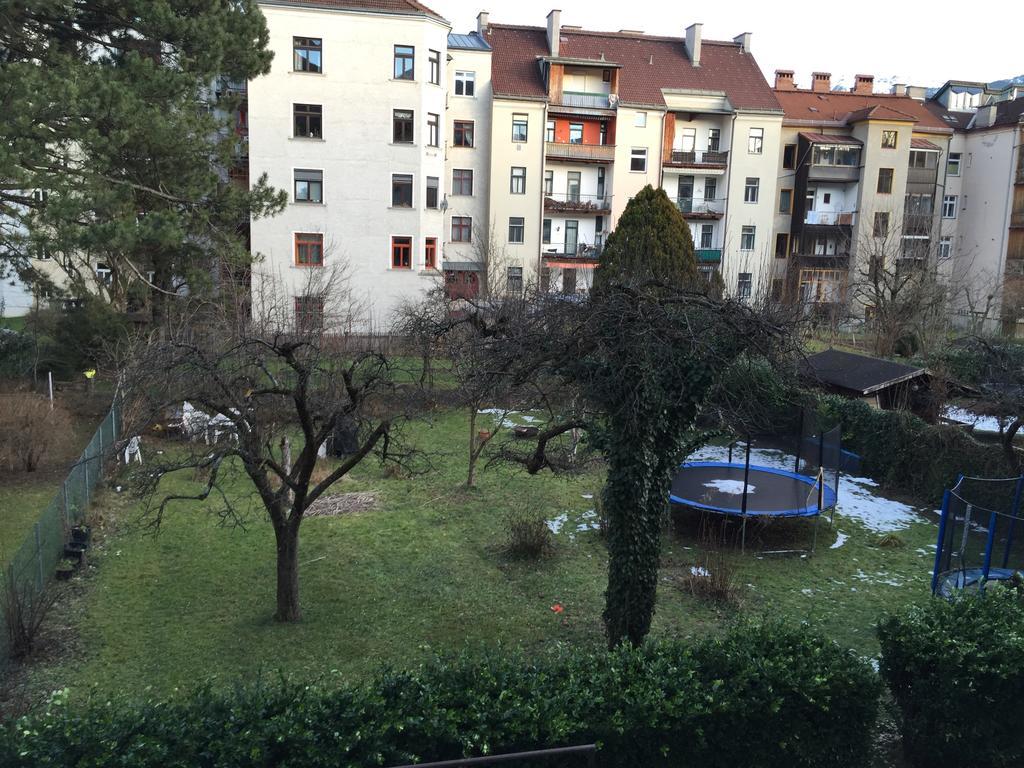 Saggen Large Flat Apartment *
